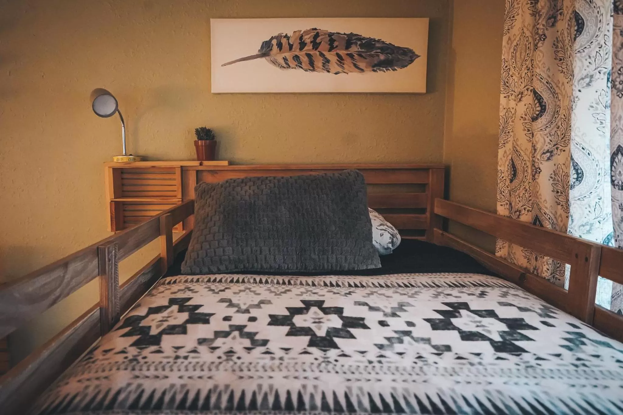 Bed in Hollywood Light Haven Lodge