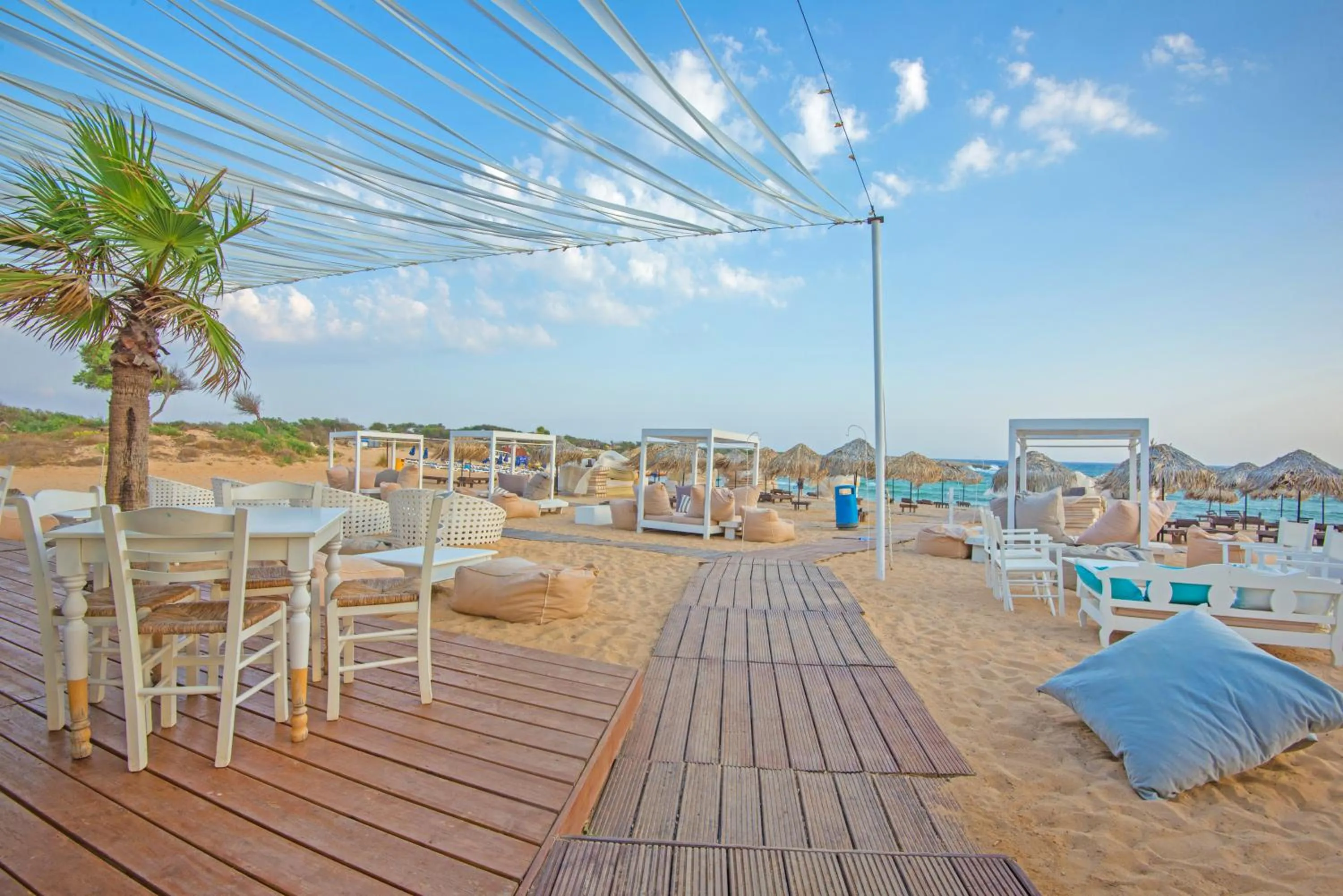 Patio in Dome Beach Marina Hotel & Resort