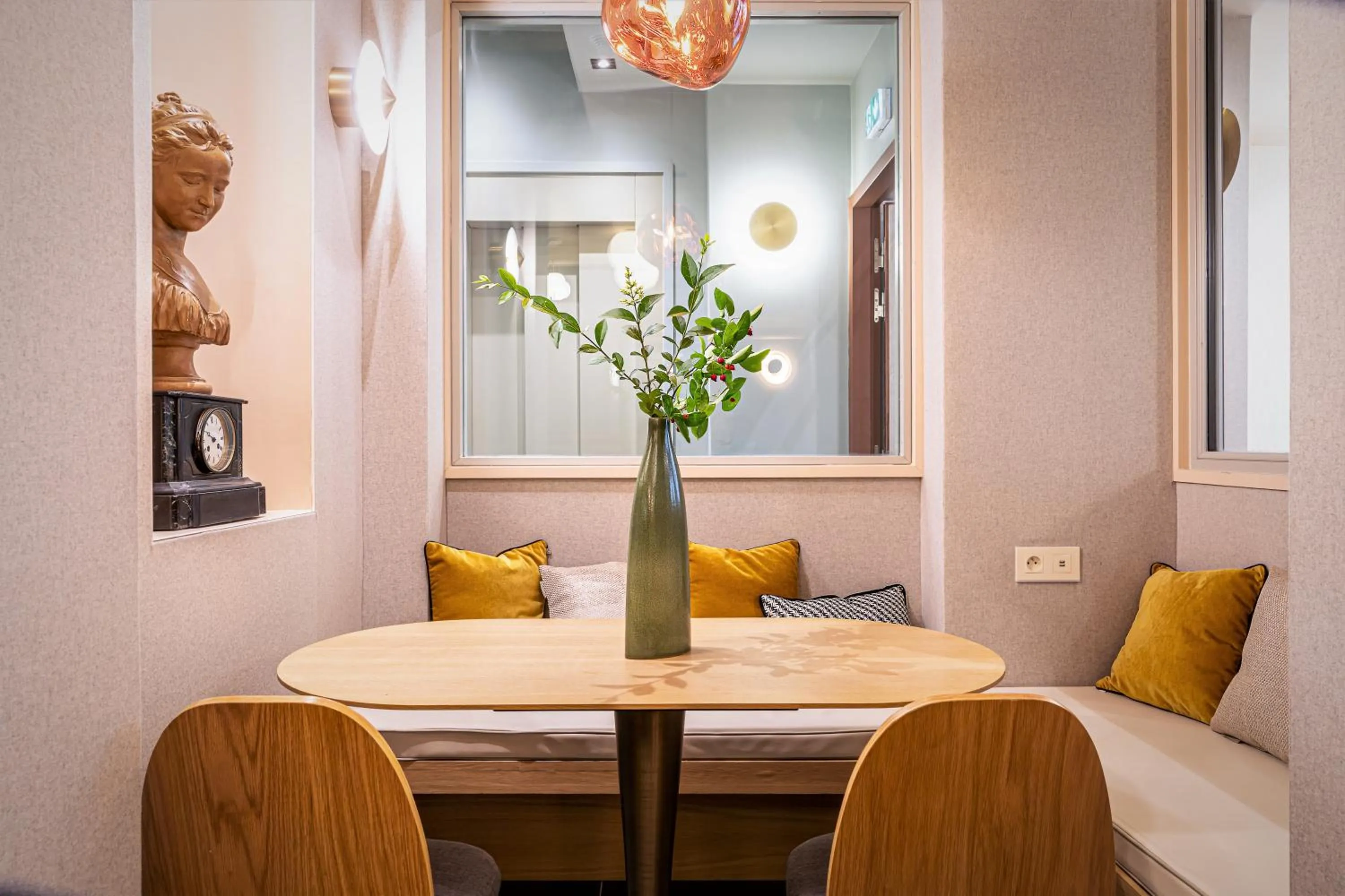 Living room in Hôtel Veryste & Spa Paris