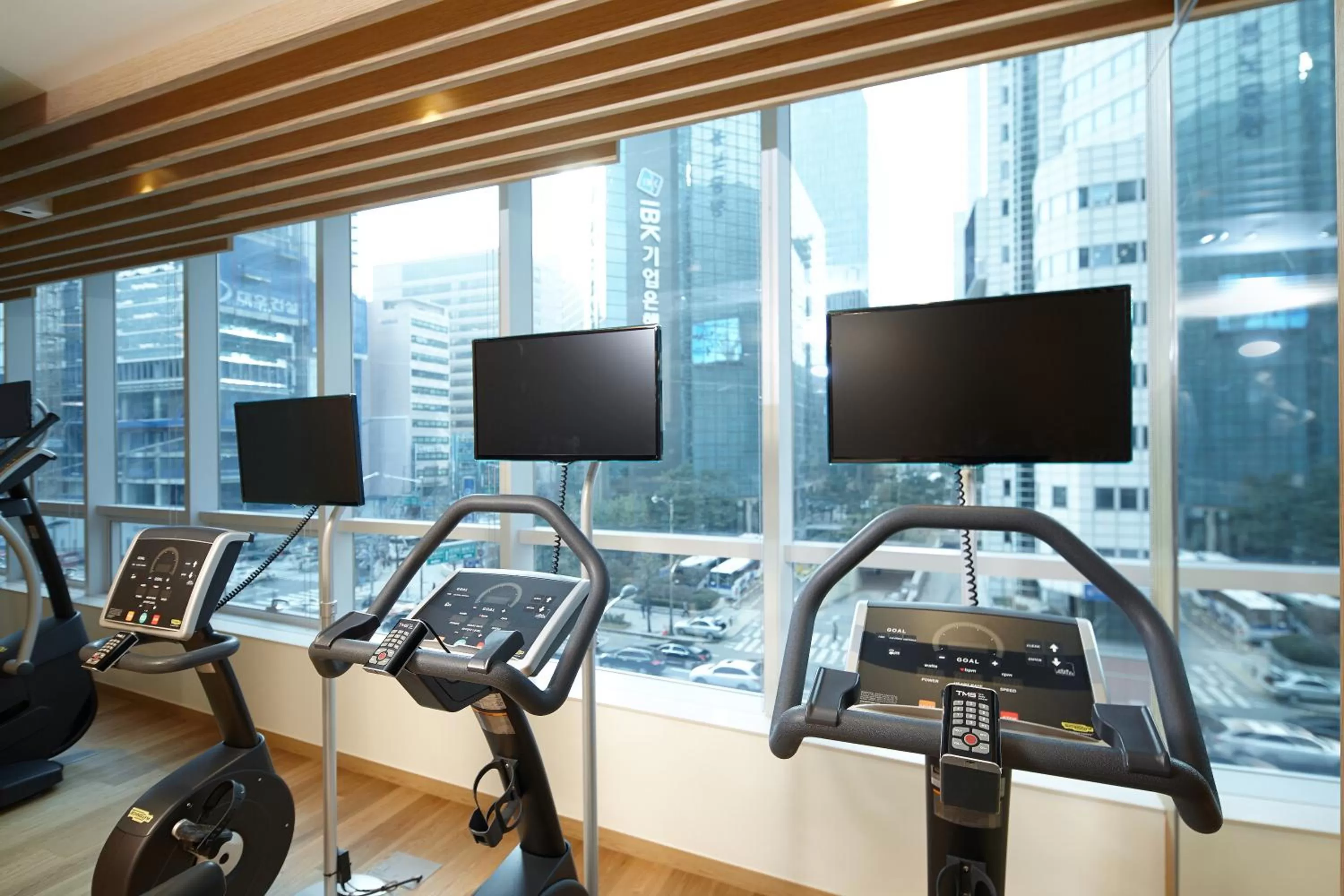 Fitness centre/facilities in LOTTE CITY HOTEL Myeongdong