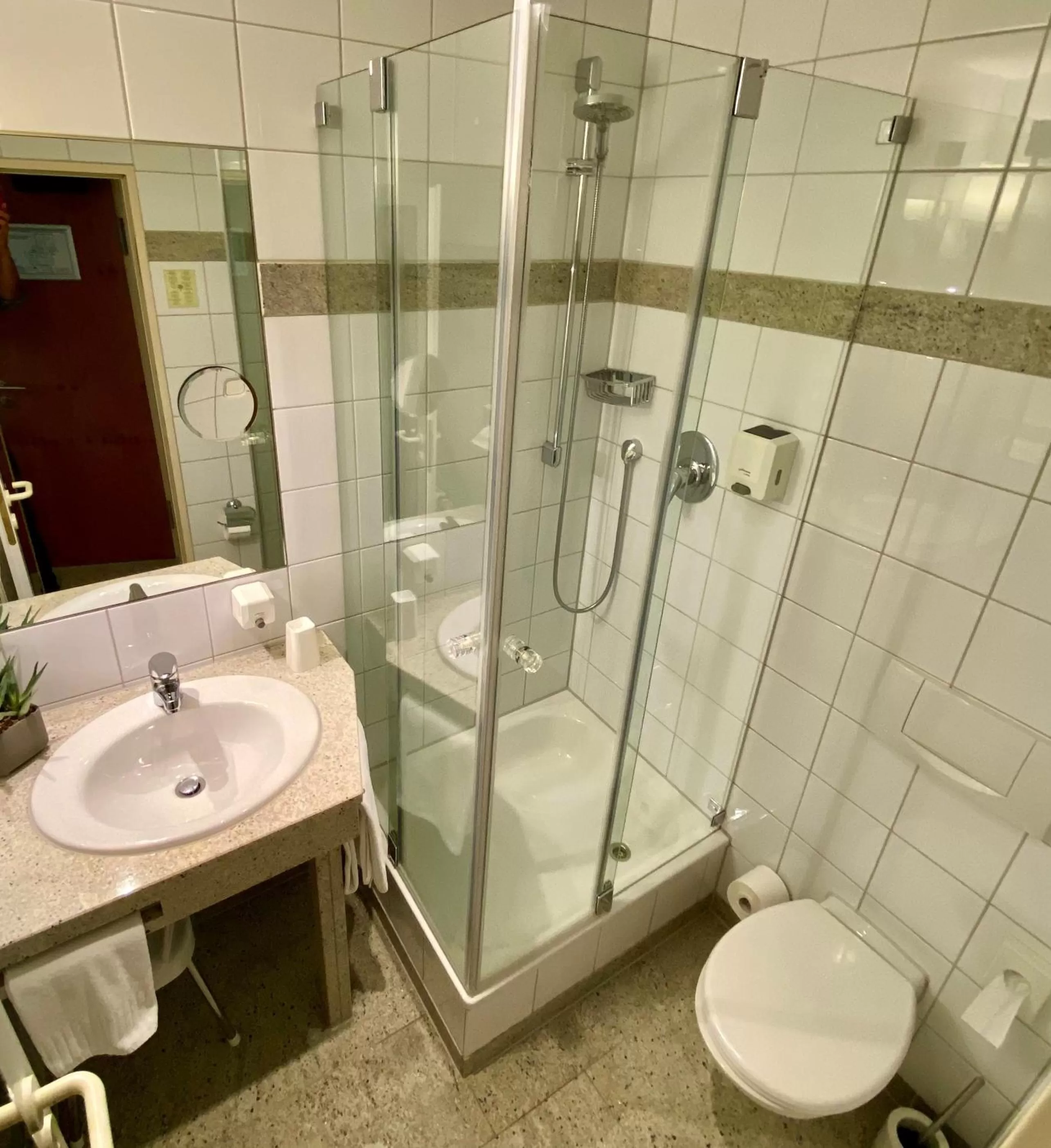 Bathroom in Malerwinkel Hotel