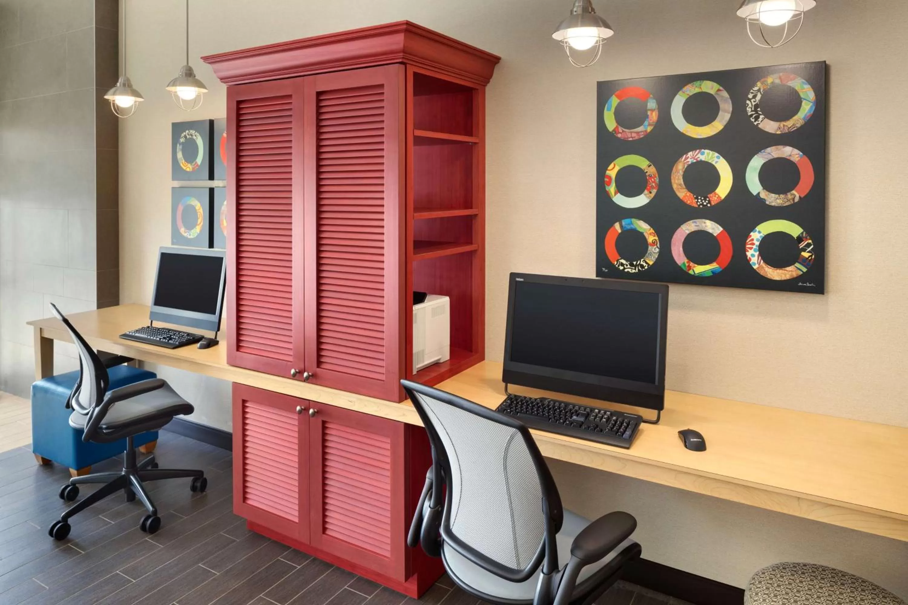 Business facilities in Home2 Suites by Hilton Charlotte Airport