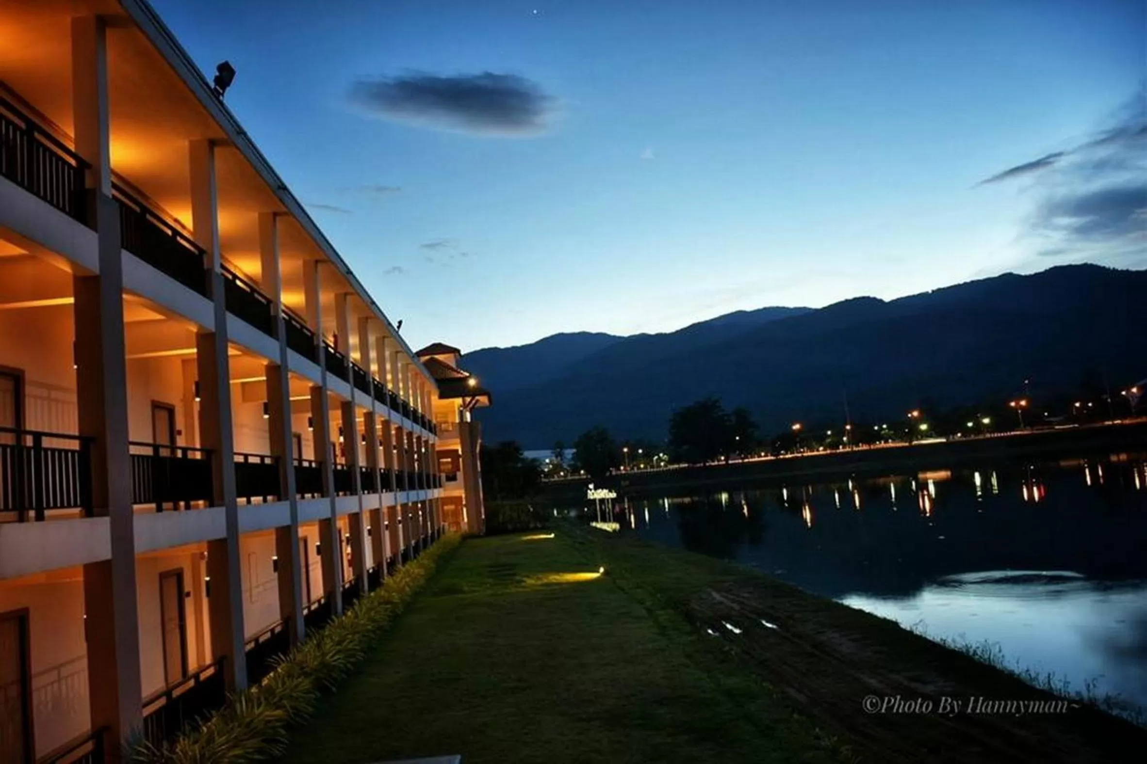 Sunset in Green Lake Resort - SHA Extra Plus Certified