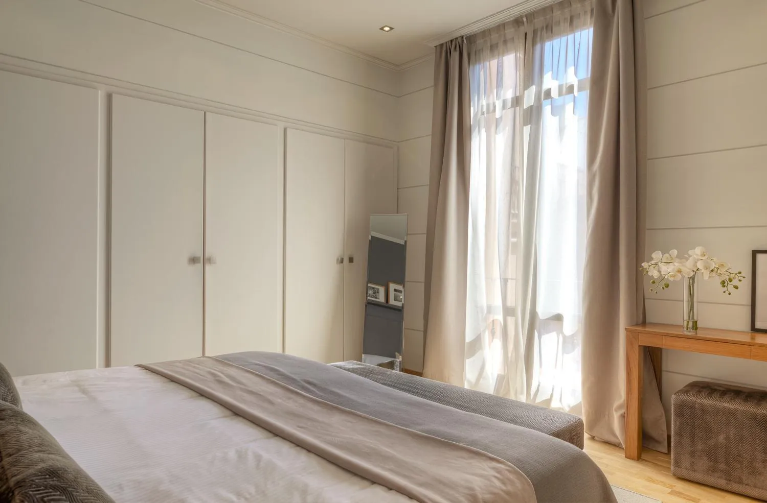 Bed in Apartments Sixtyfour