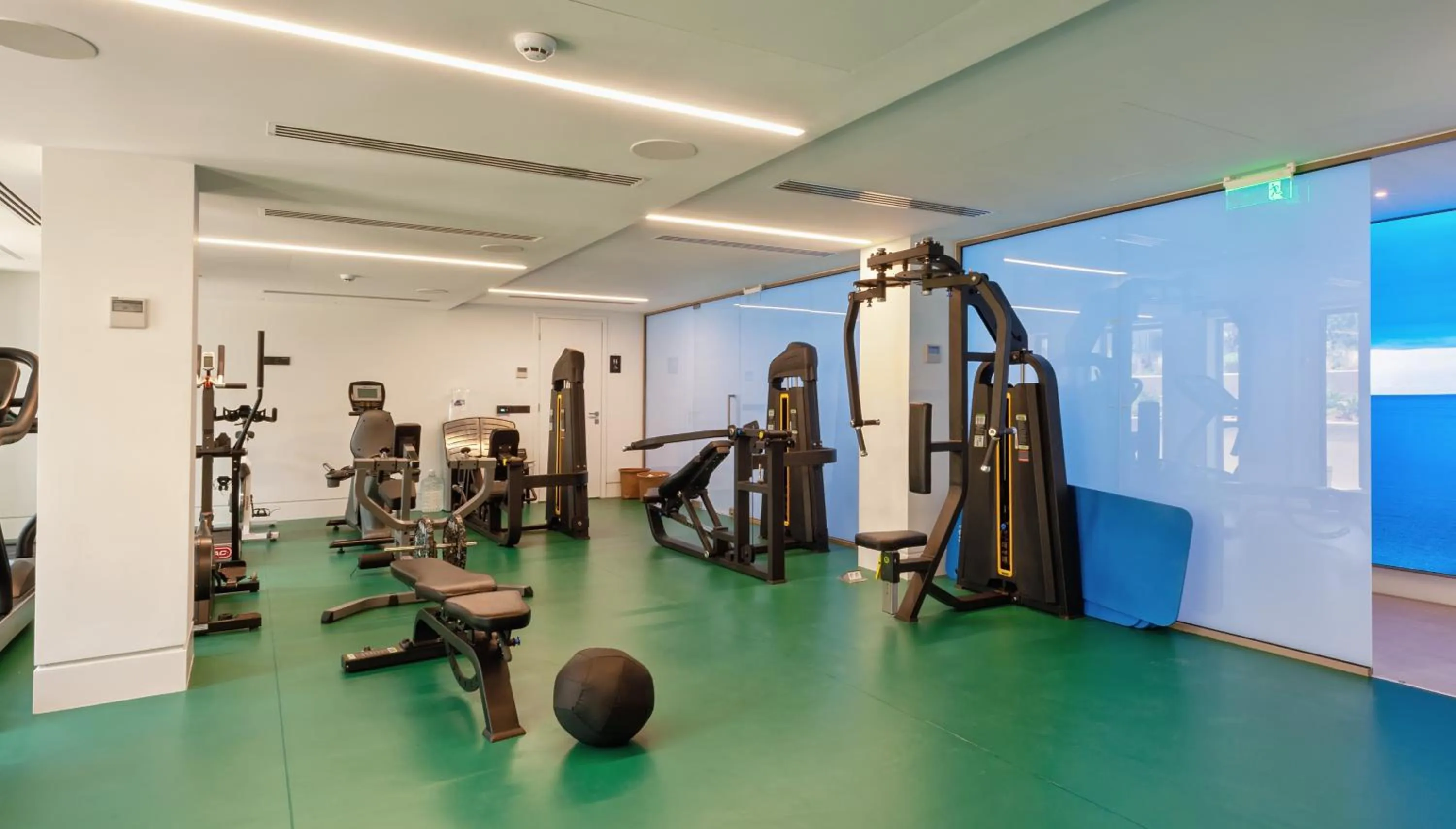 Fitness centre/facilities in Vincci EverEden