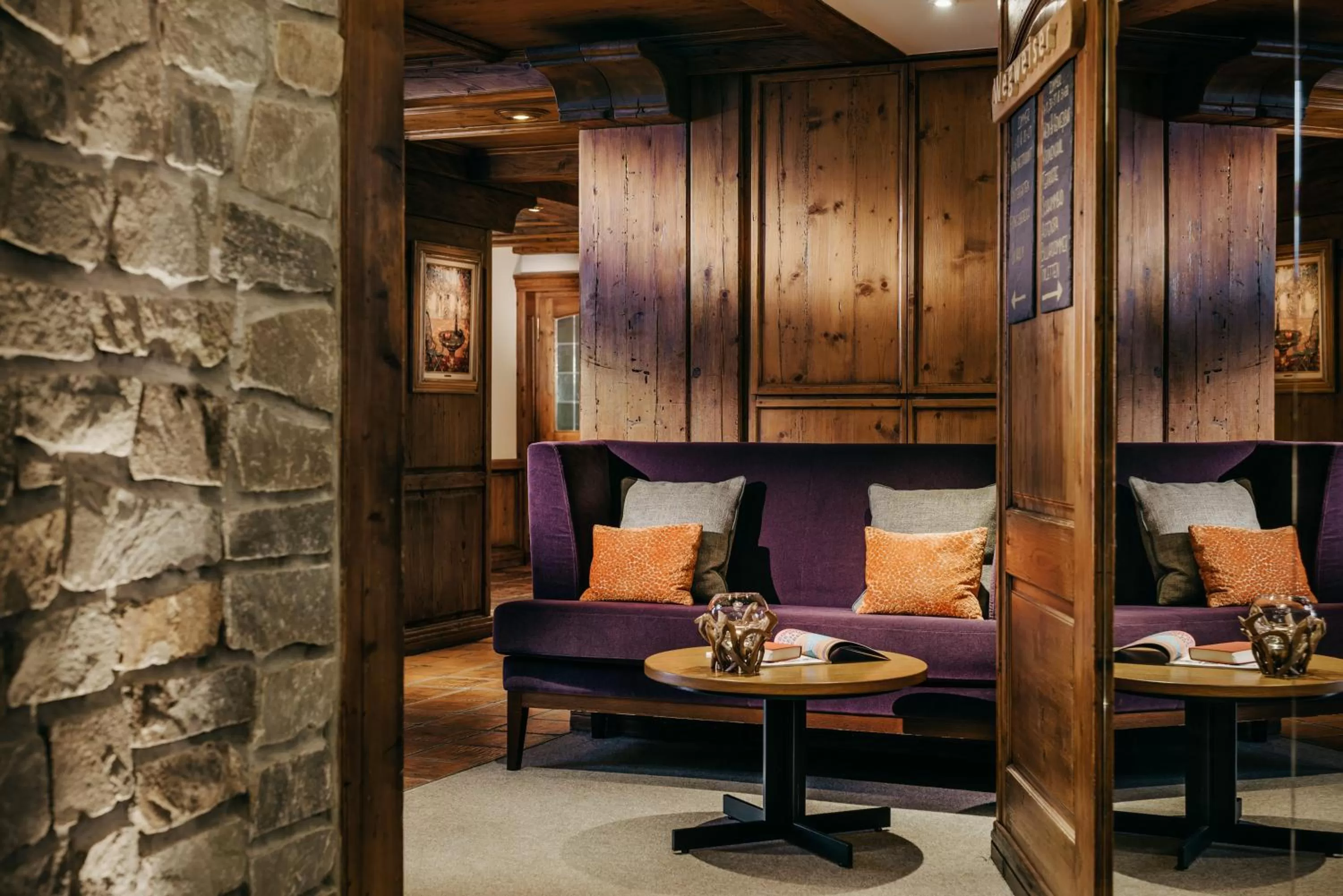 Seating area in Romantik Berghotel Astenkrone