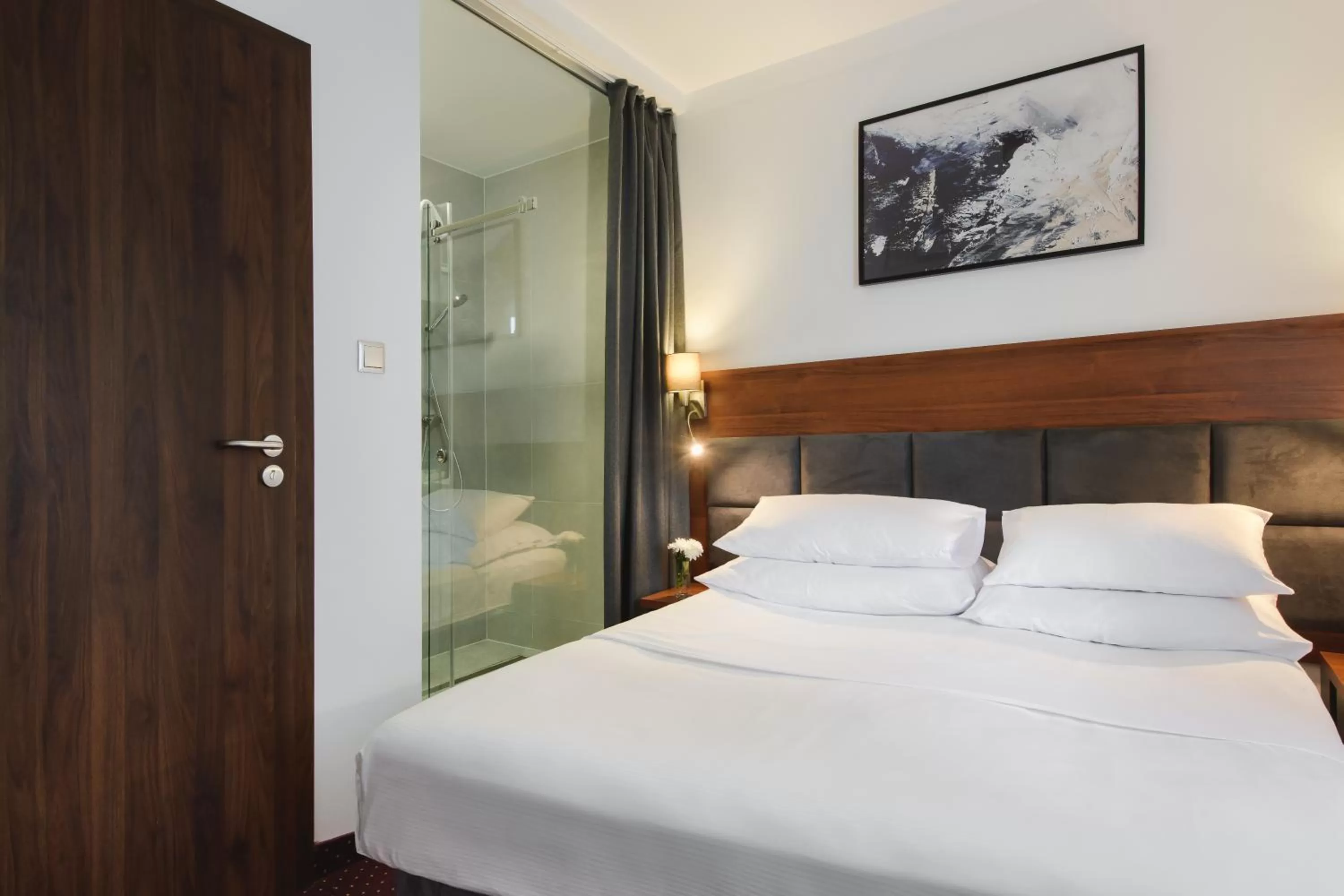 Bed in Best Western Plus Hotel Olsztyn Old Town