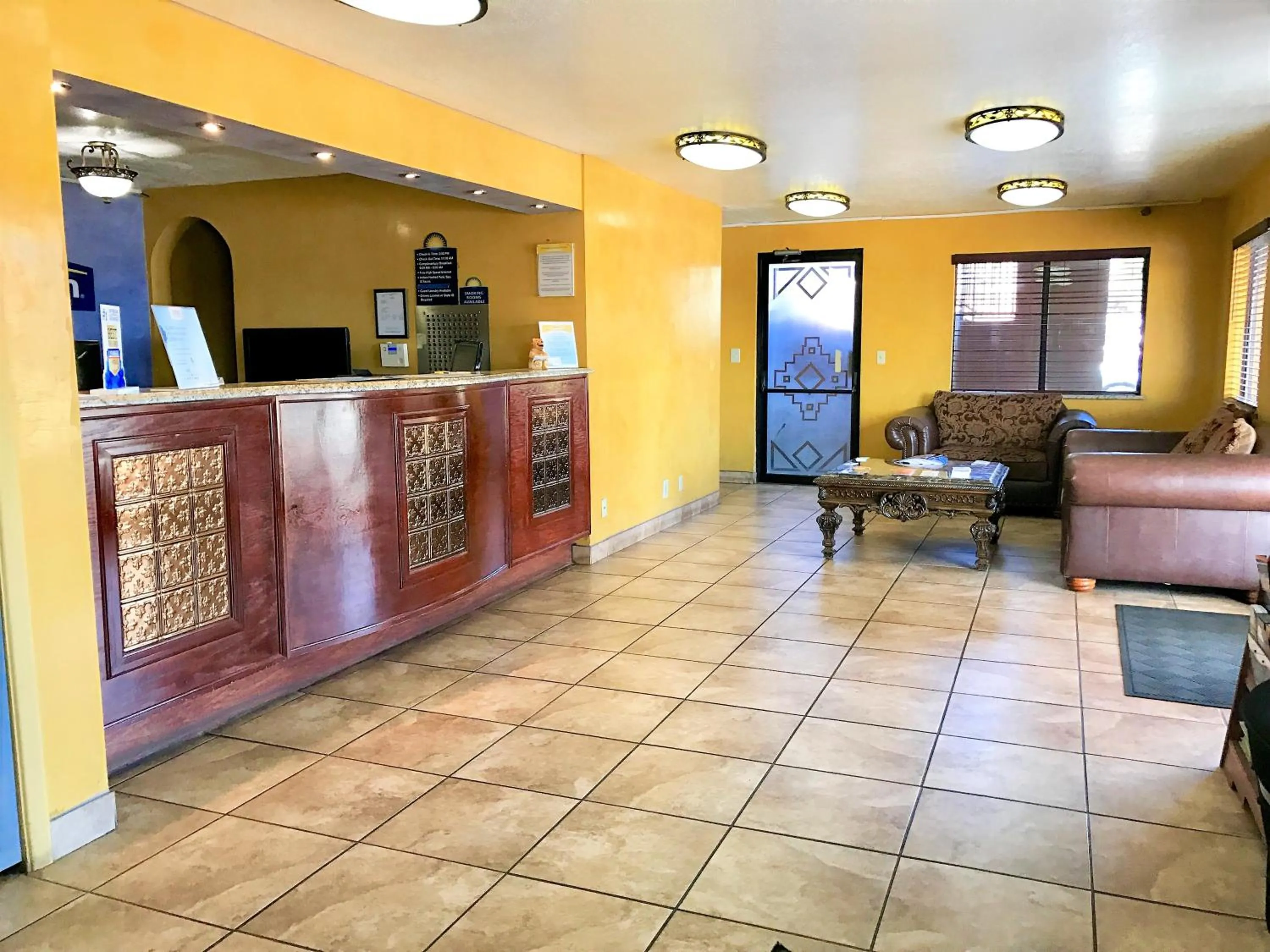 Lobby or reception in Days Inn by Wyndham East Albuquerque