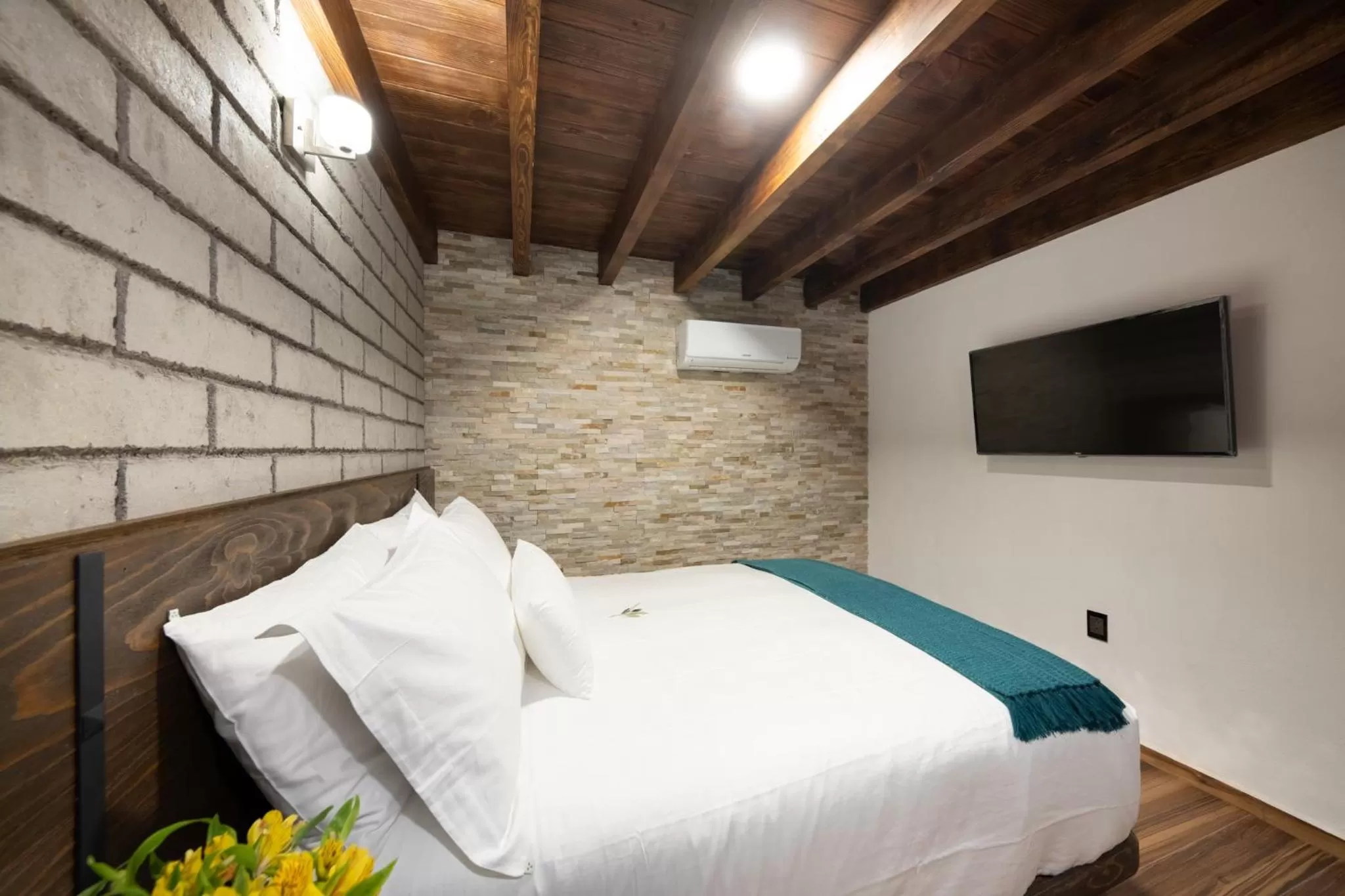 Photo of the whole room, Bed in Matian Hotel Boutique