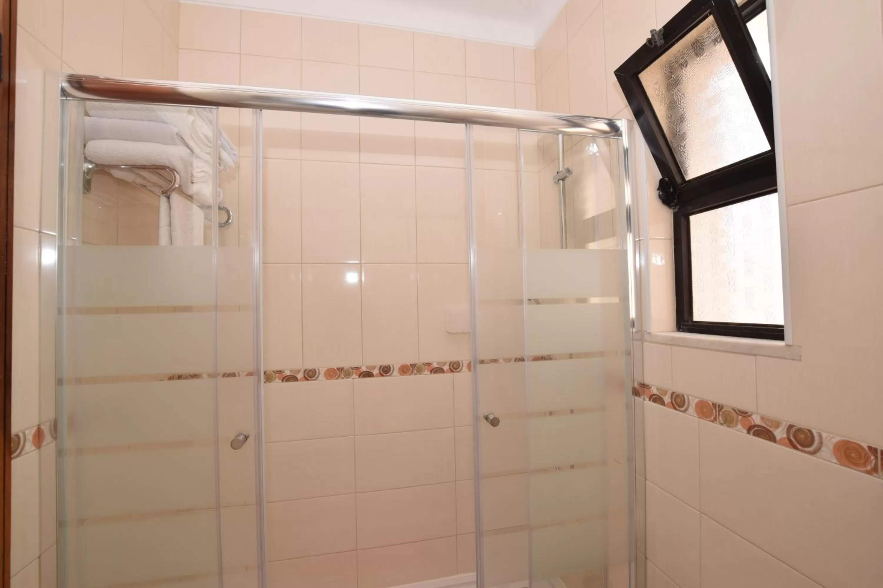 Bathroom in Apartamentos Carruna