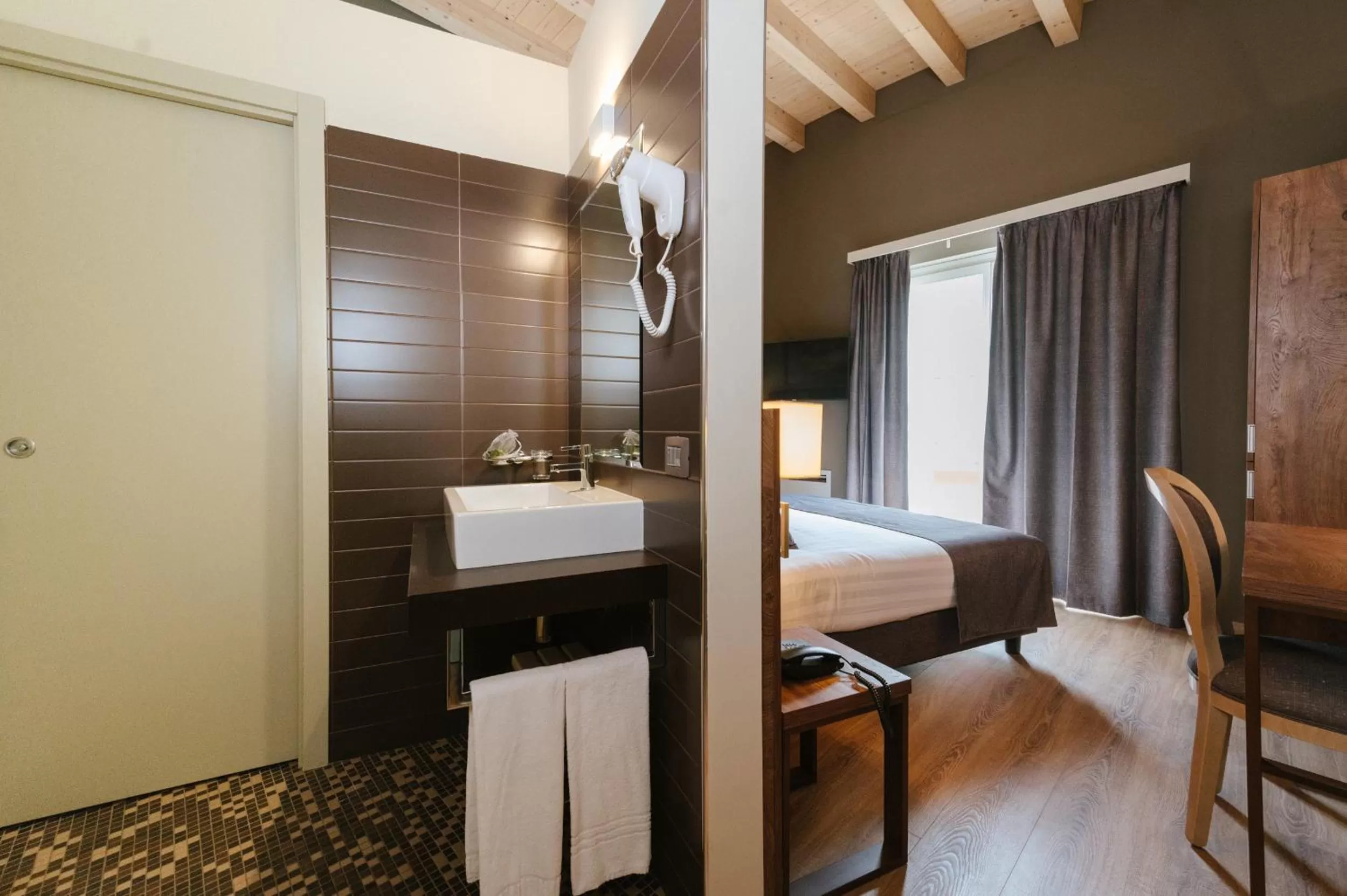 Bed in Lake Hotel La Pieve