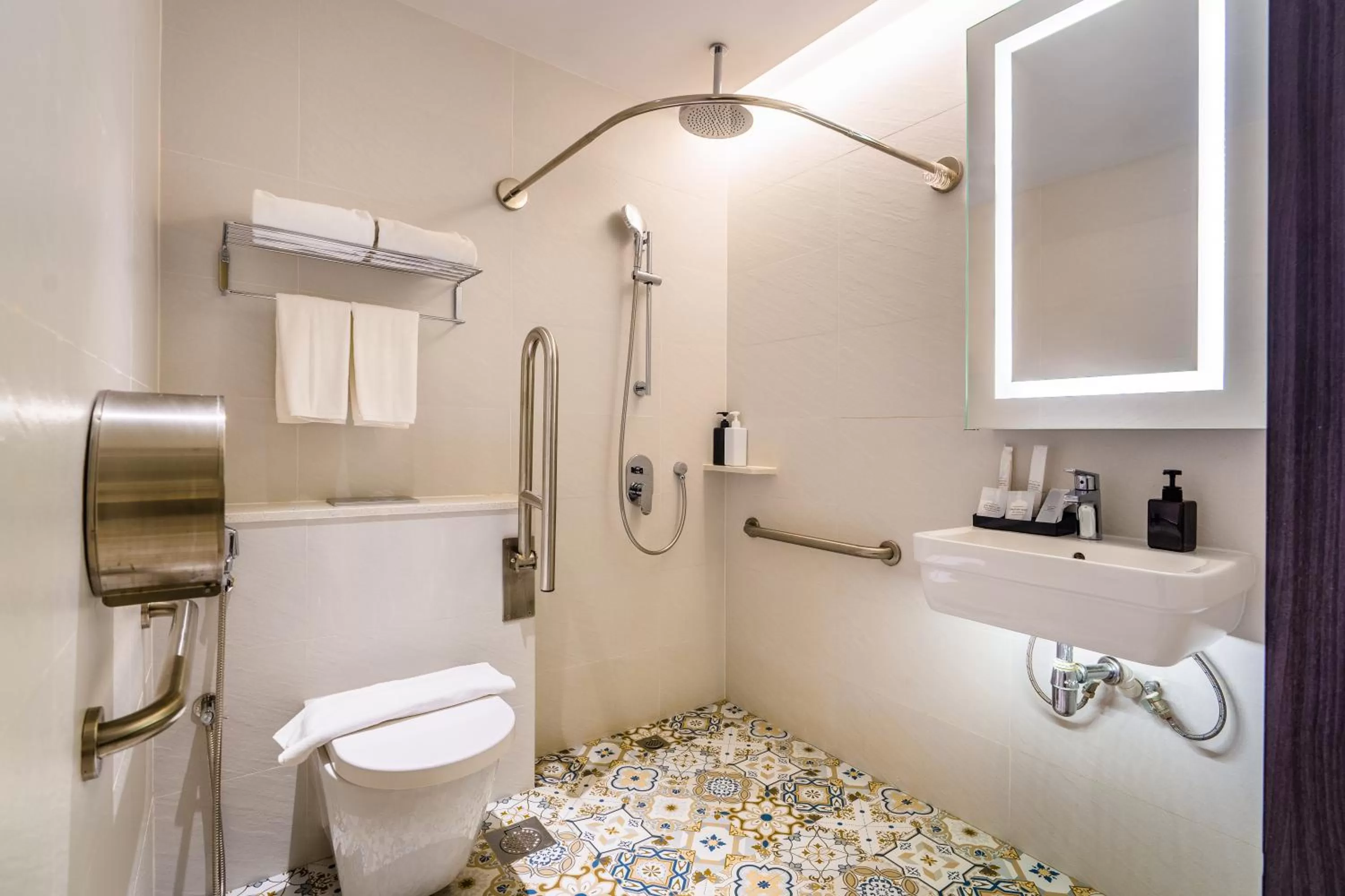 Bathroom in The Quay Hotel