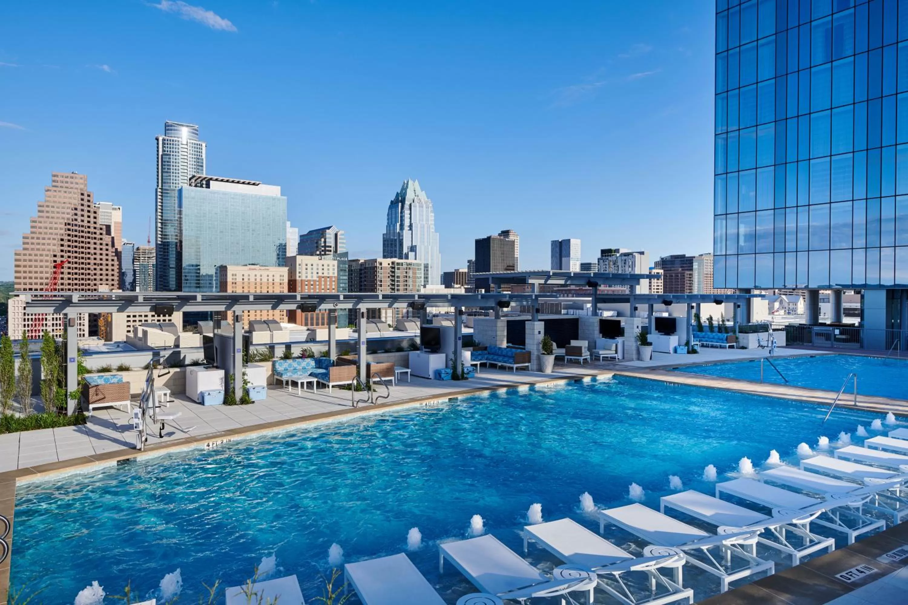 Swimming pool in Fairmont Austin Gold Experience