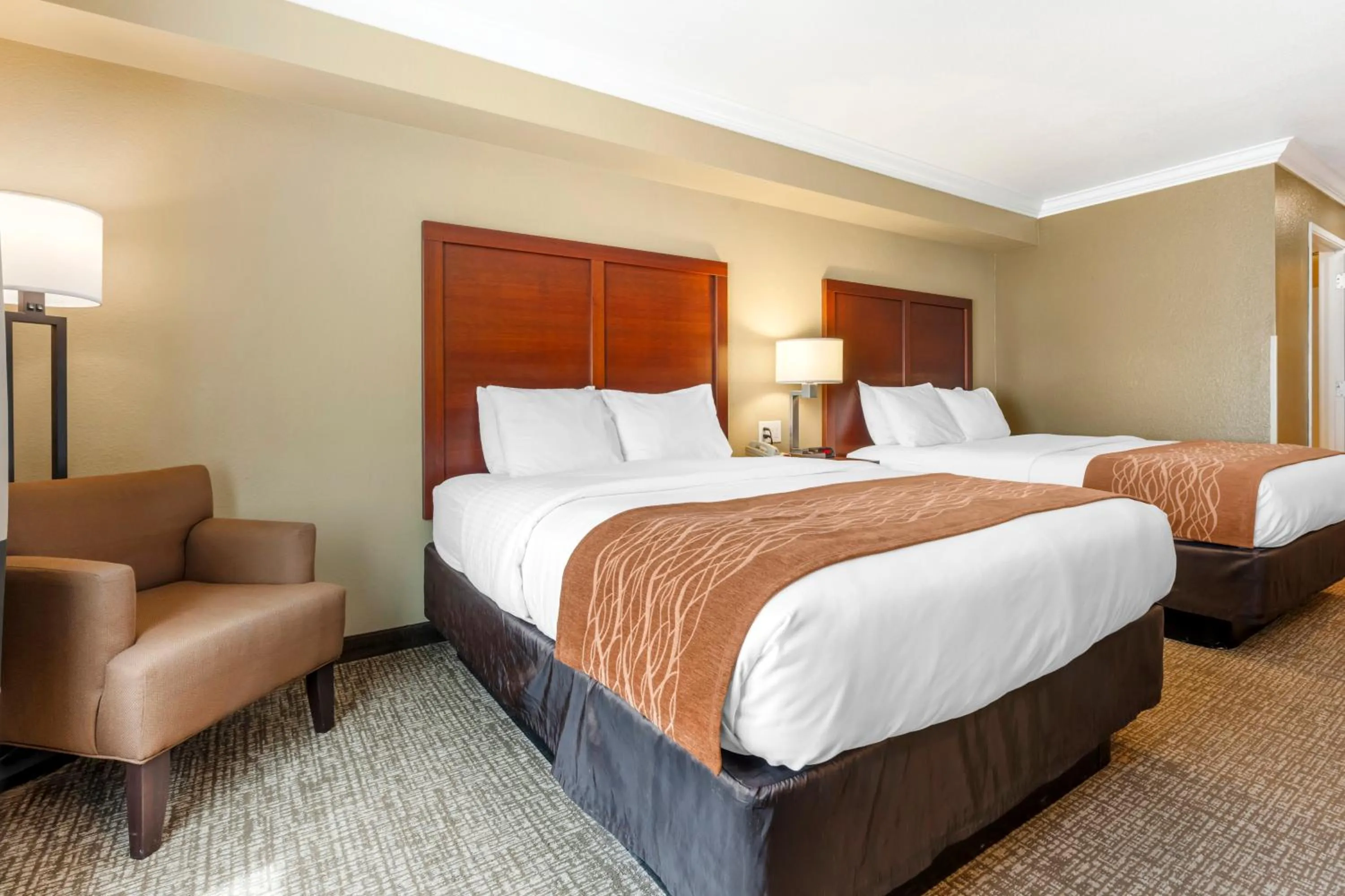 Bed in Comfort Inn Arcata