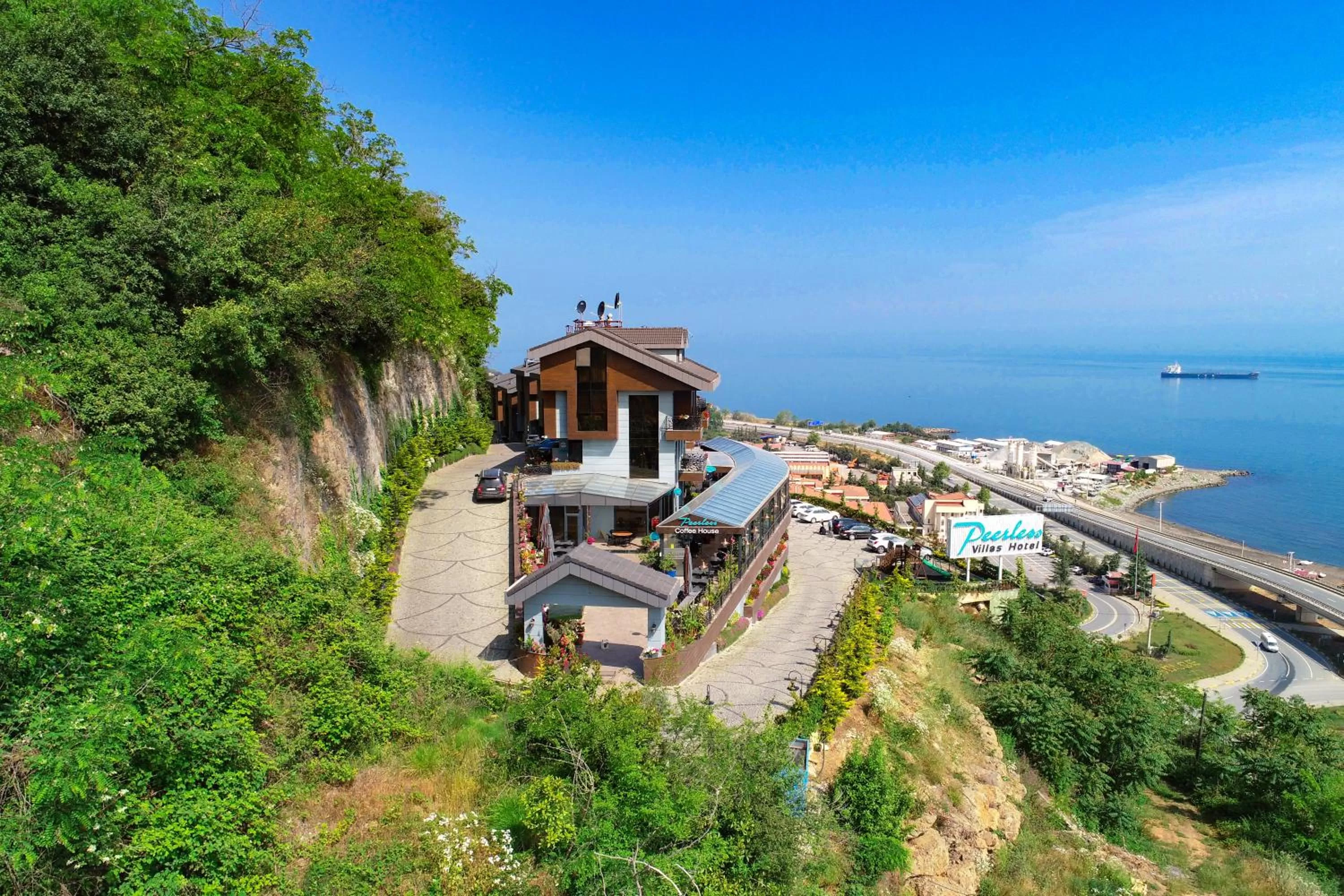 Nearby landmark in Peerless Villas Hotel