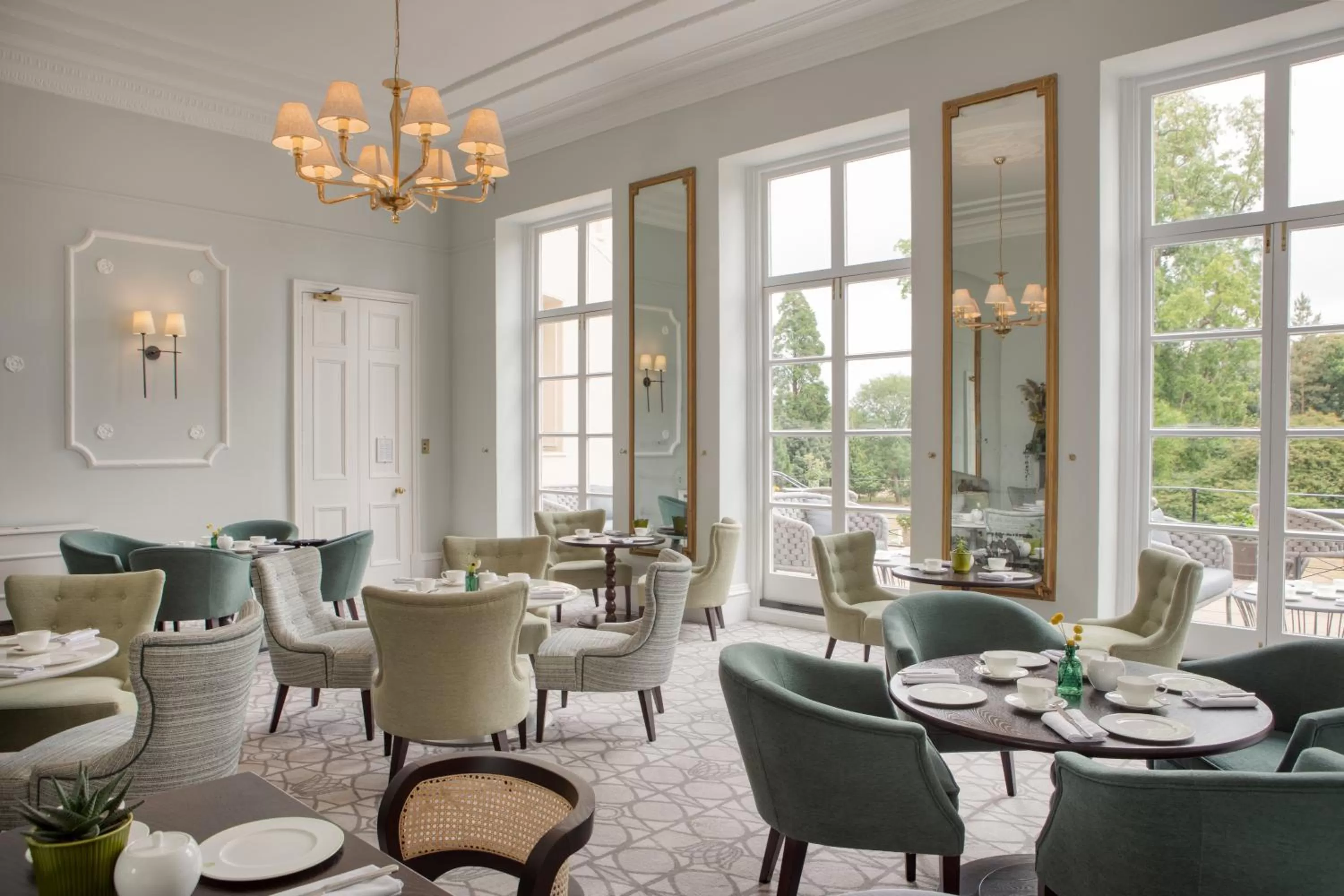 Lounge or bar in Taplow House Hotel & Spa