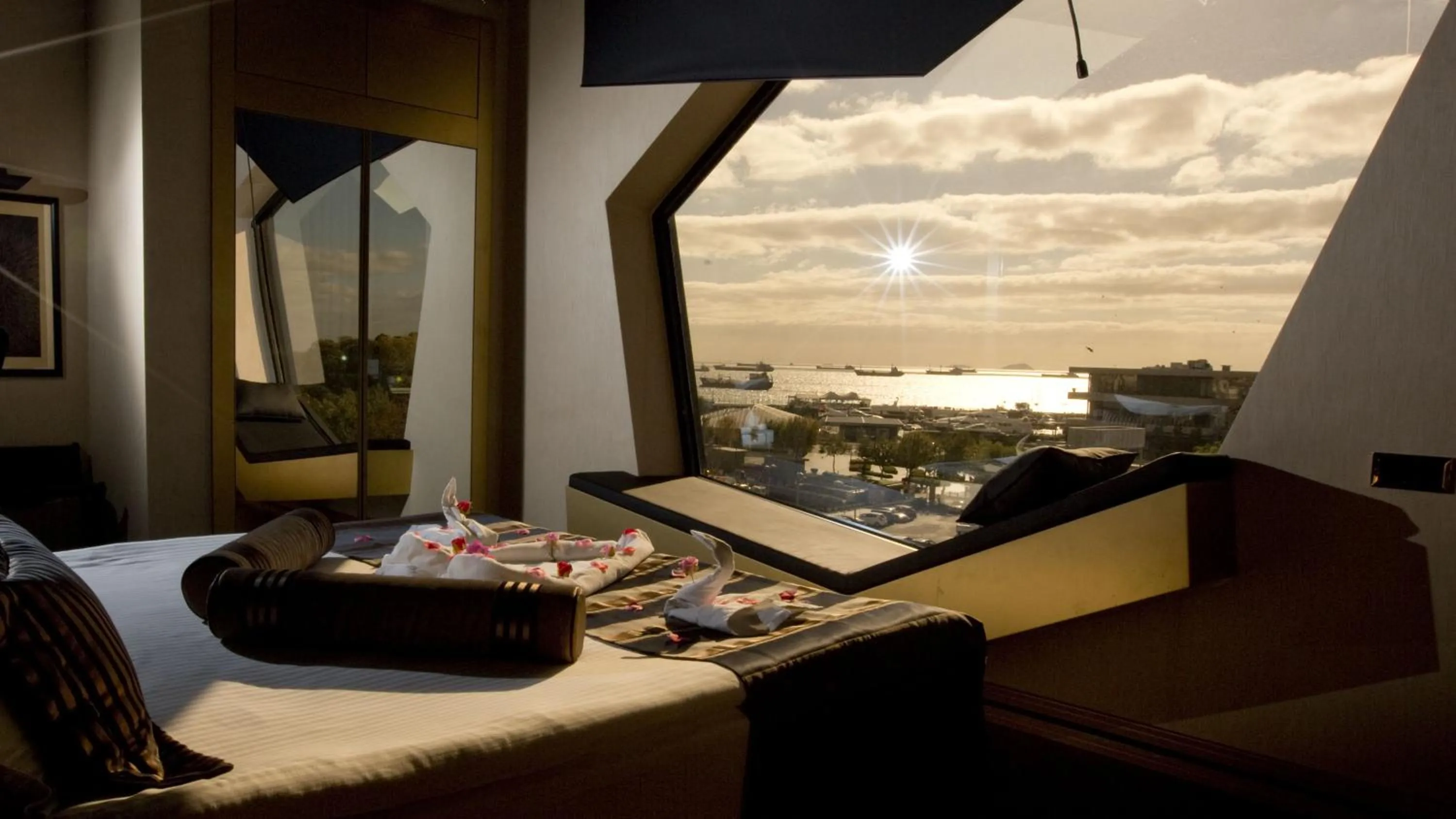 Bedroom, Bed in Rios Edition Hotel