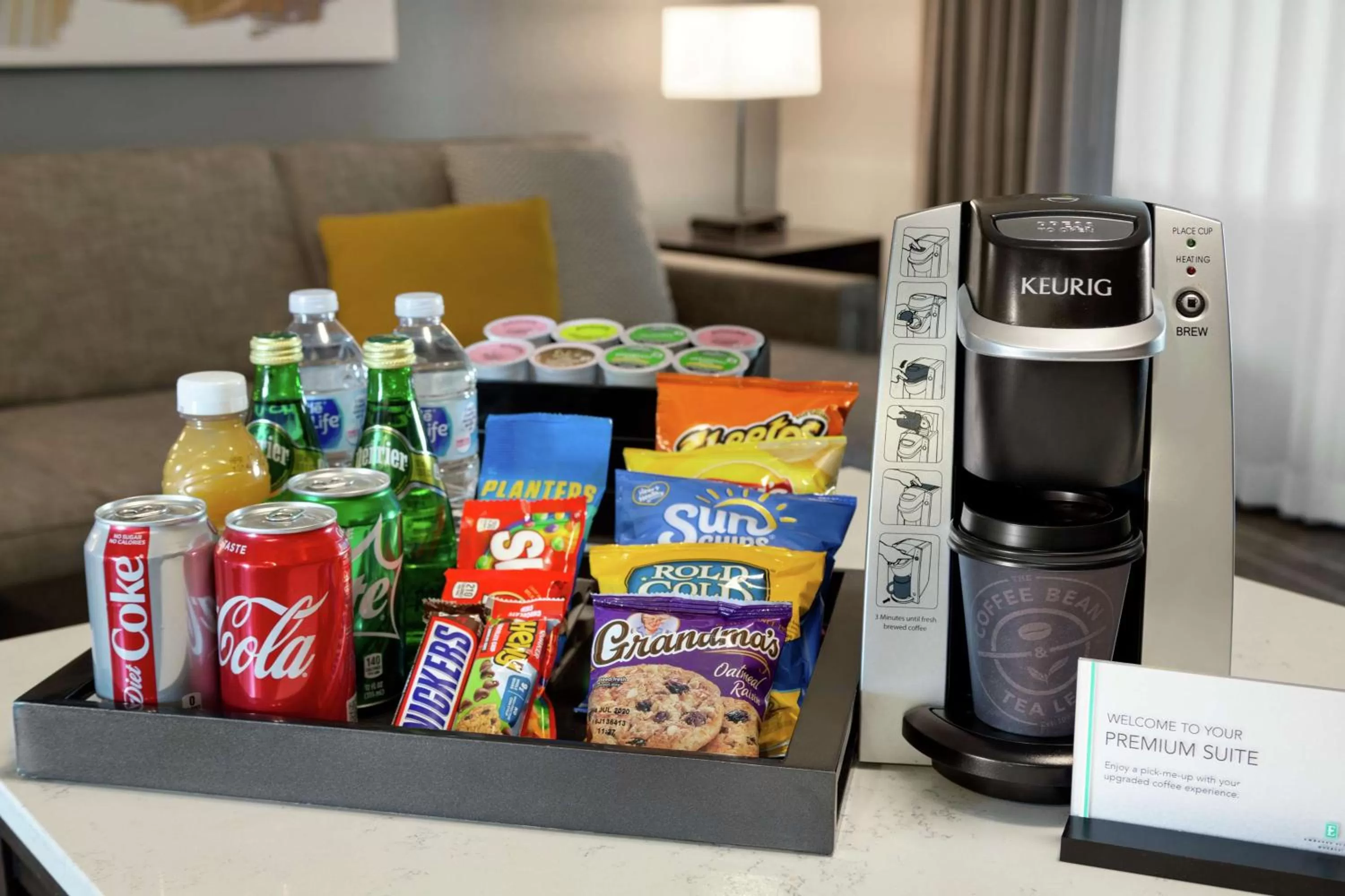 Living room in Embassy Suites by Hilton Milpitas Silicon Valley