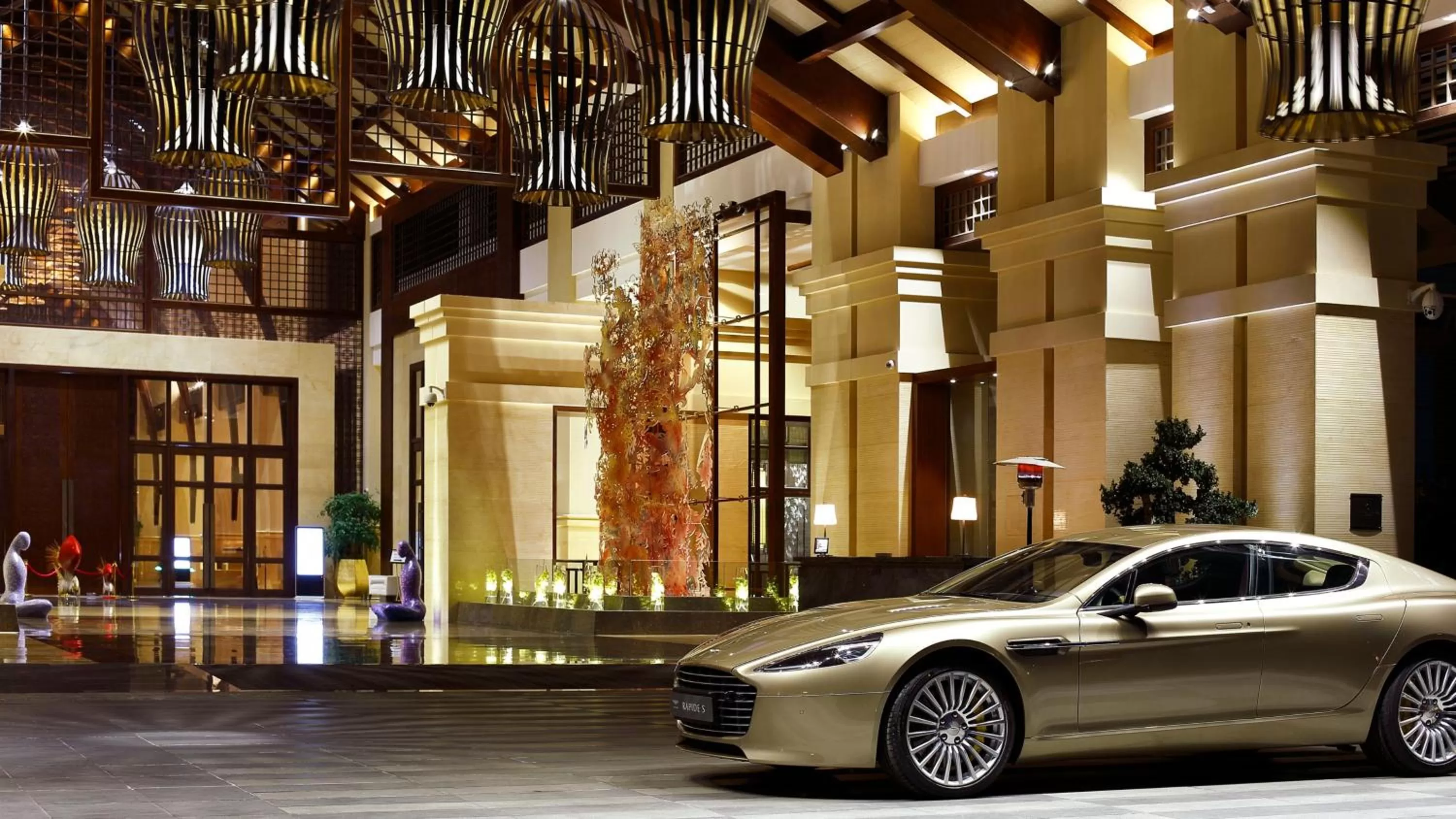 Property building in InterContinental Kunming by IHG