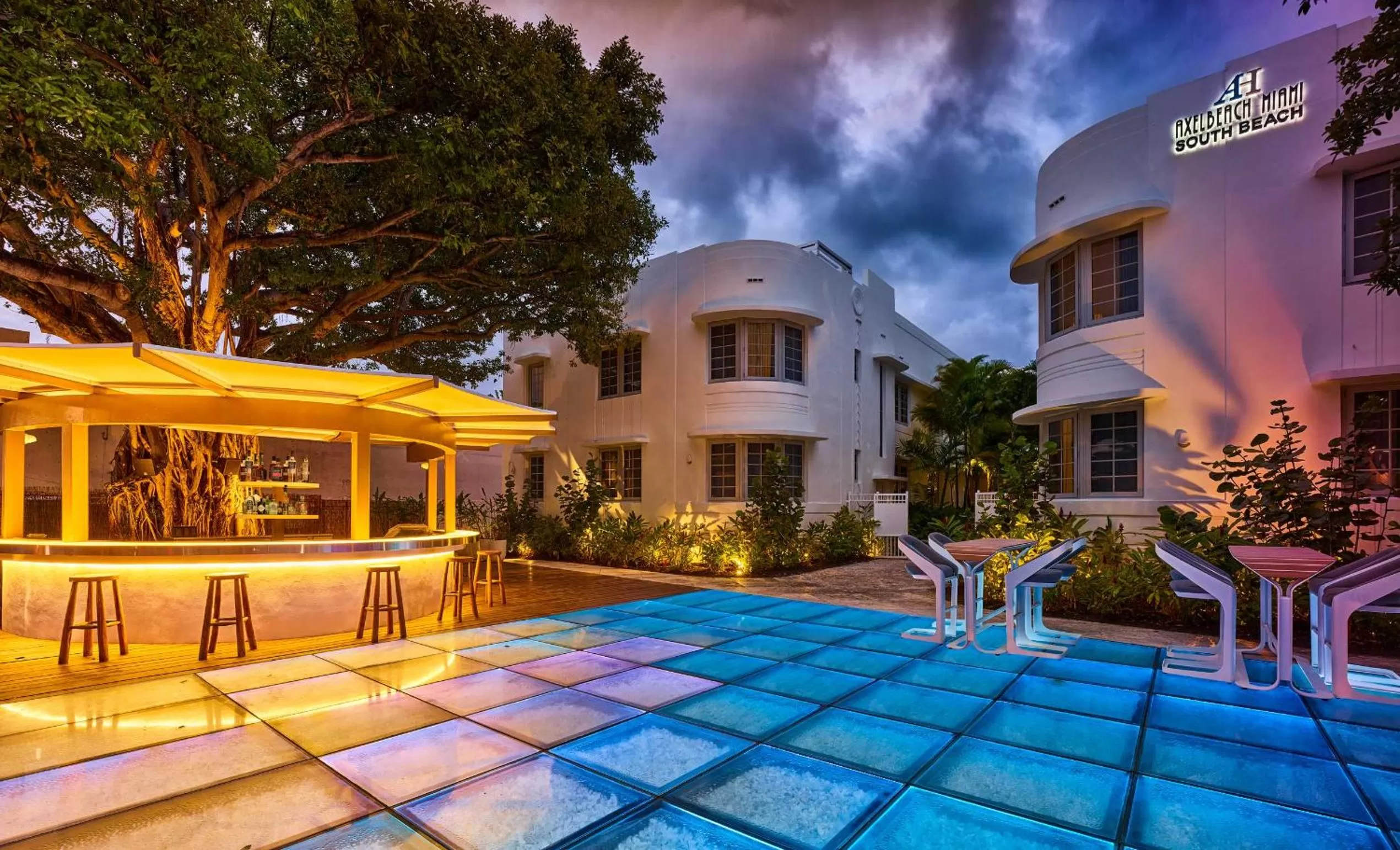 Lounge or bar in Axel Beach Miami-South Beach - Adults Only