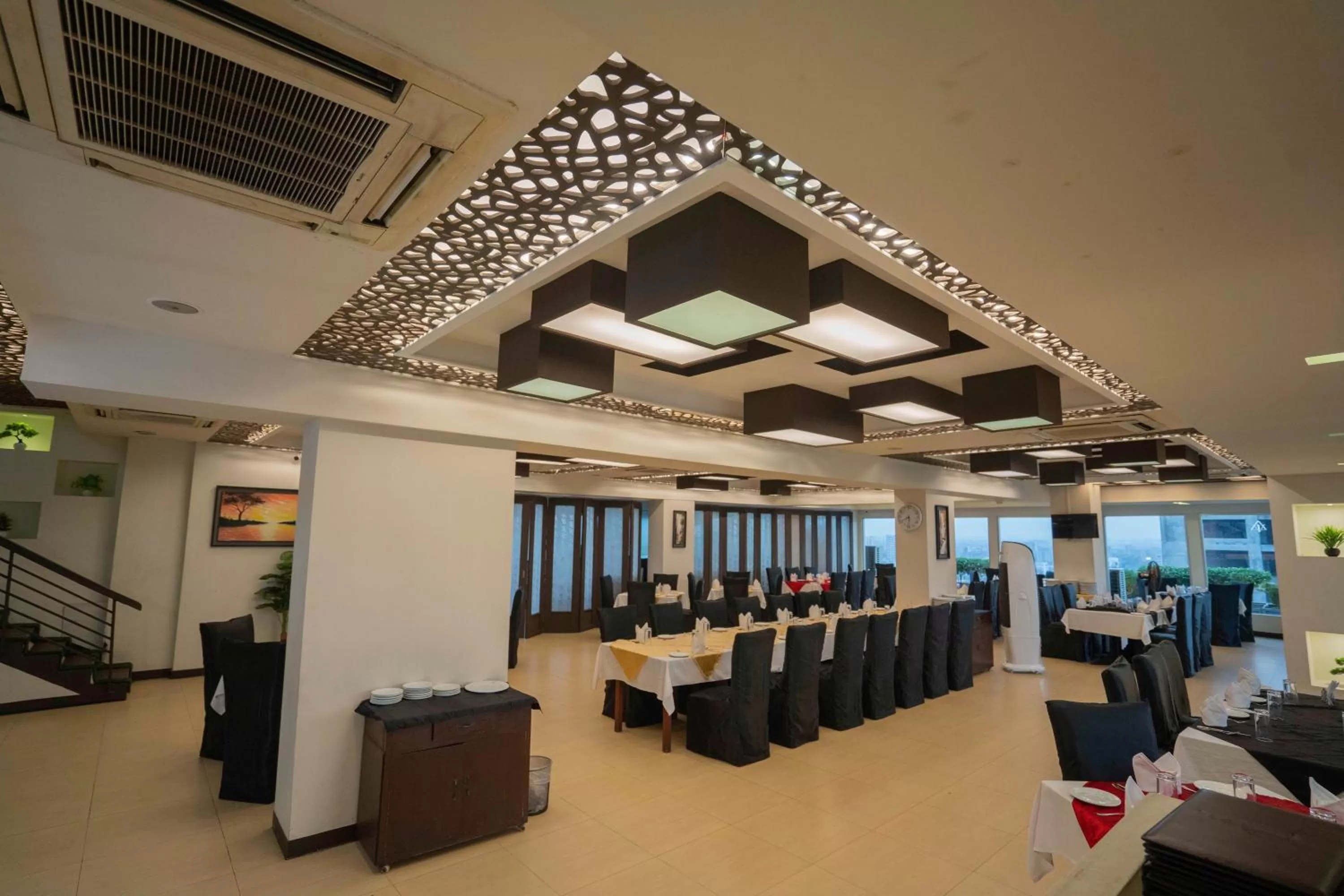 Restaurant/places to eat in Central Inn Dhaka City Centre