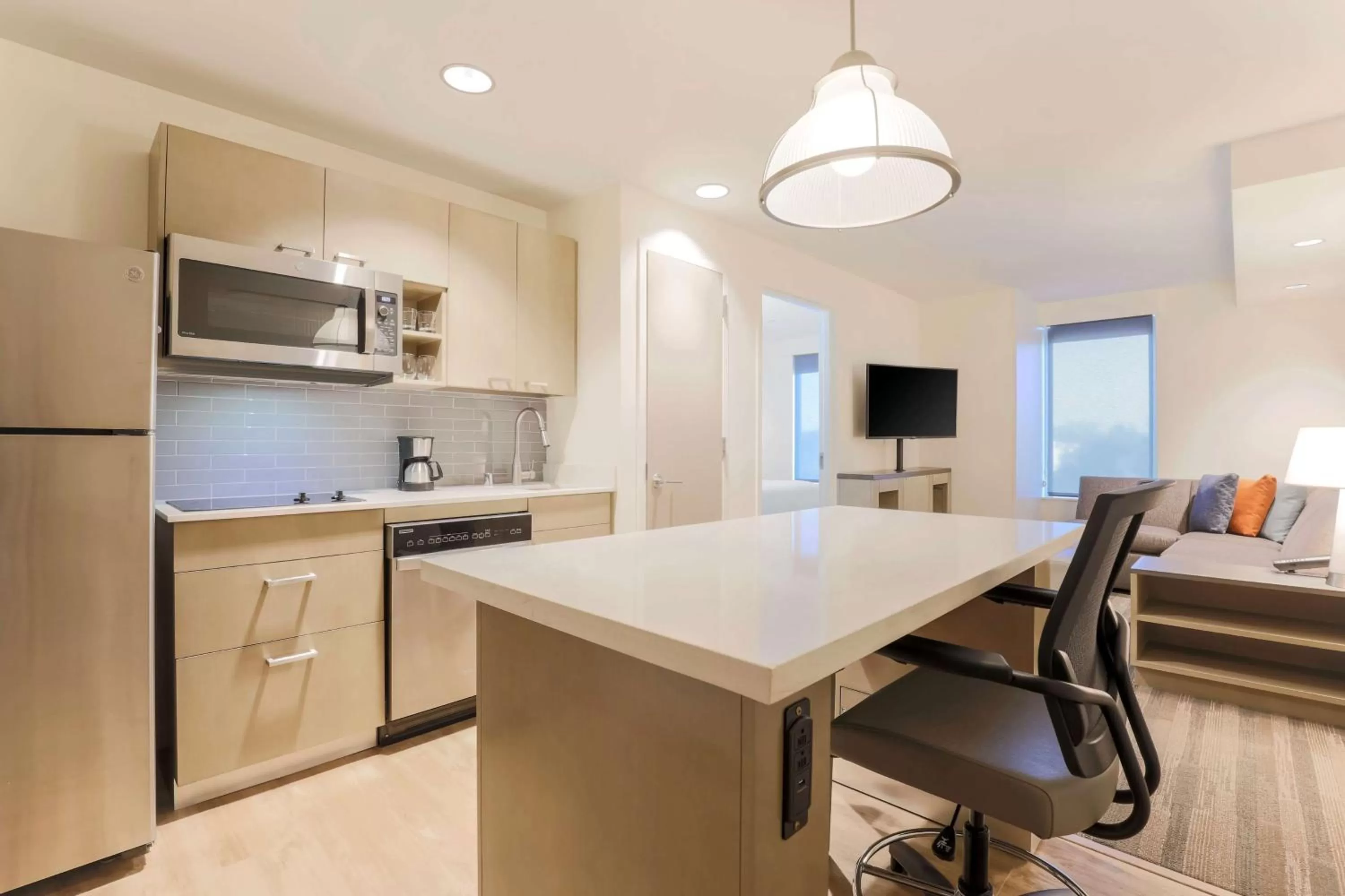 Photo of the whole room in Hyatt House Davis