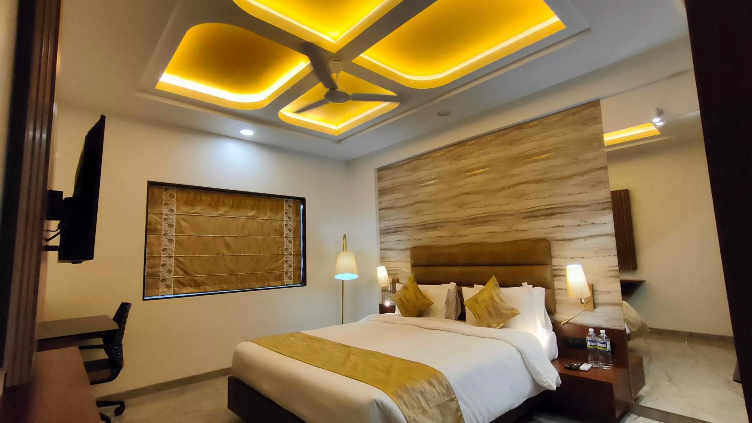 Bed in Four Petals Executive by LHMS