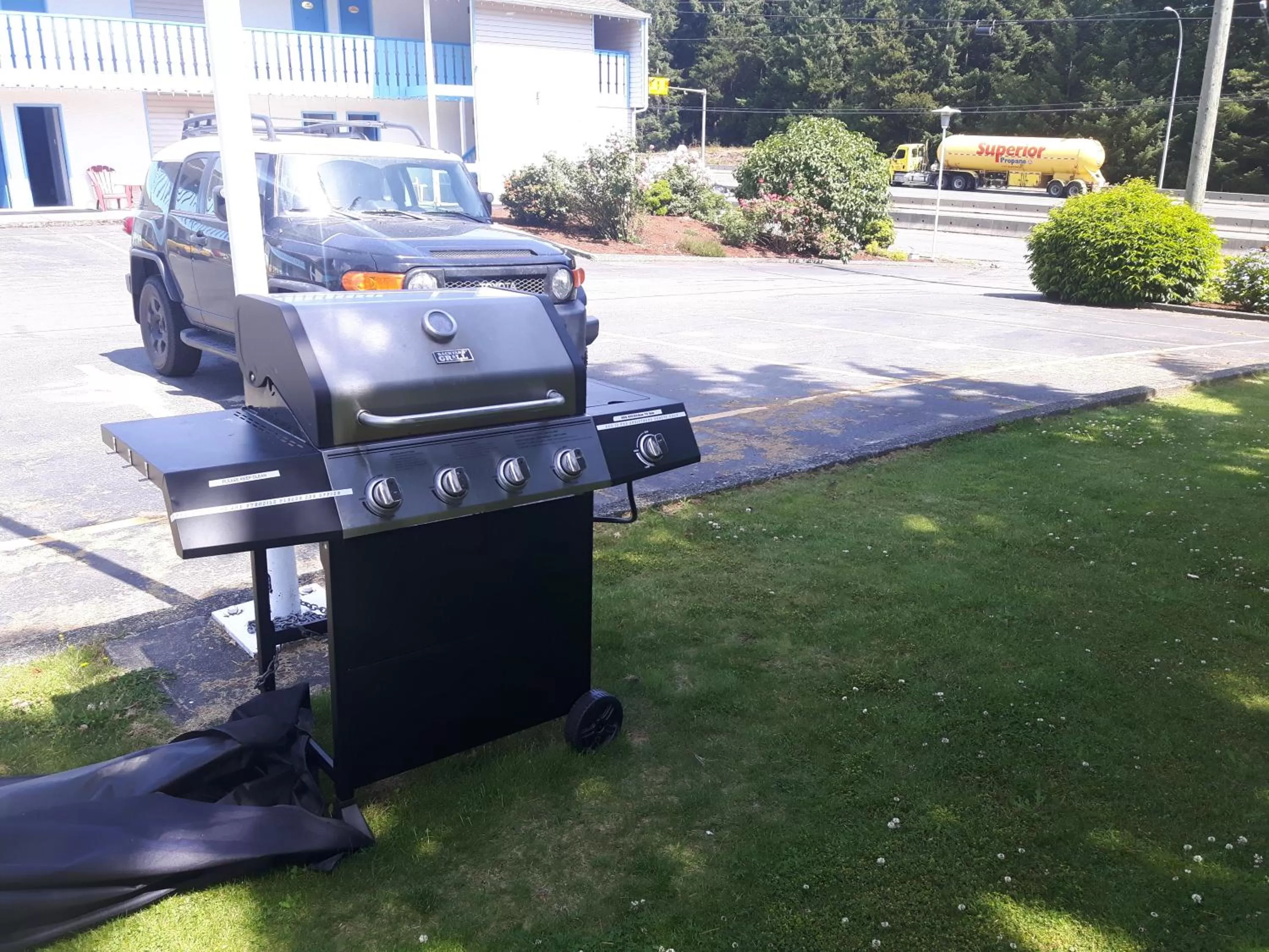 BBQ facilities in Fuller Lake Chemainus Motel