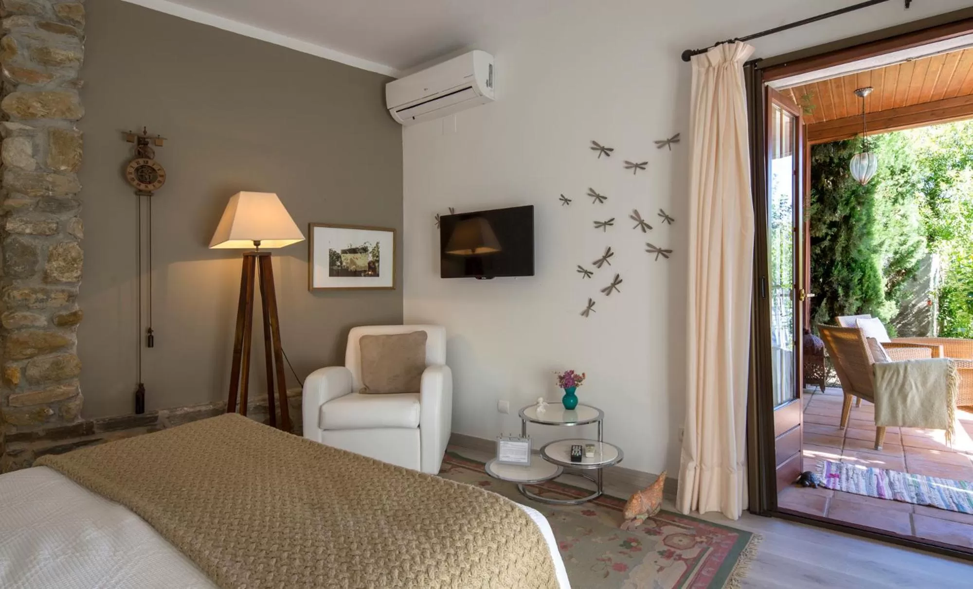 Balcony/Terrace, Bed in La Almunia del Valle