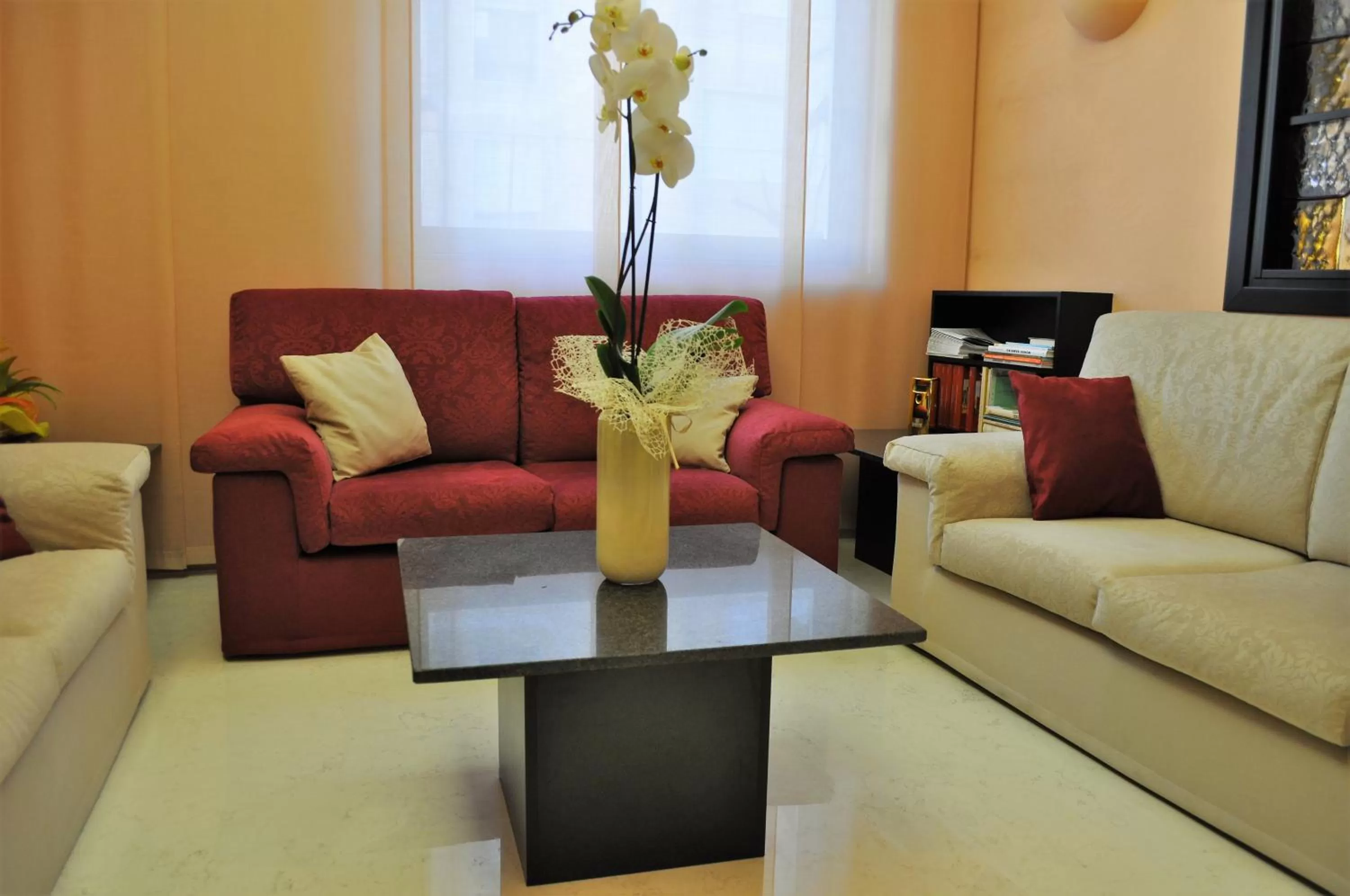 Lounge or bar in Hotel Garibaldi