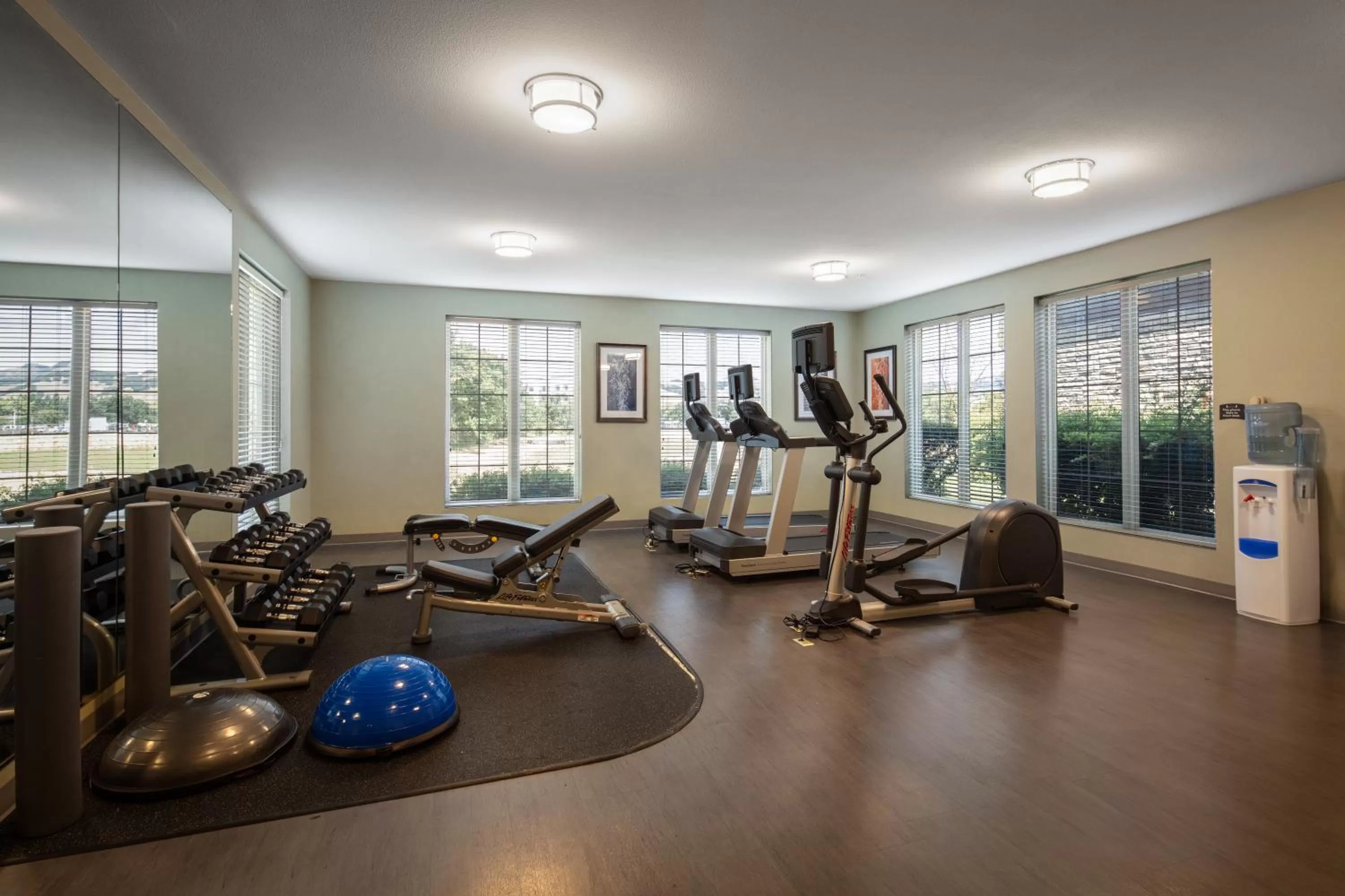 Fitness centre/facilities in Staybridge Suites Fairfield Napa Valley Area by IHG