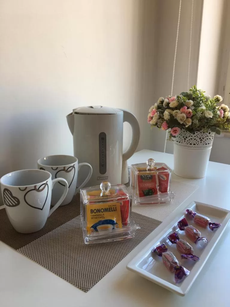 Coffee/tea facilities in Maison Arena Bovio