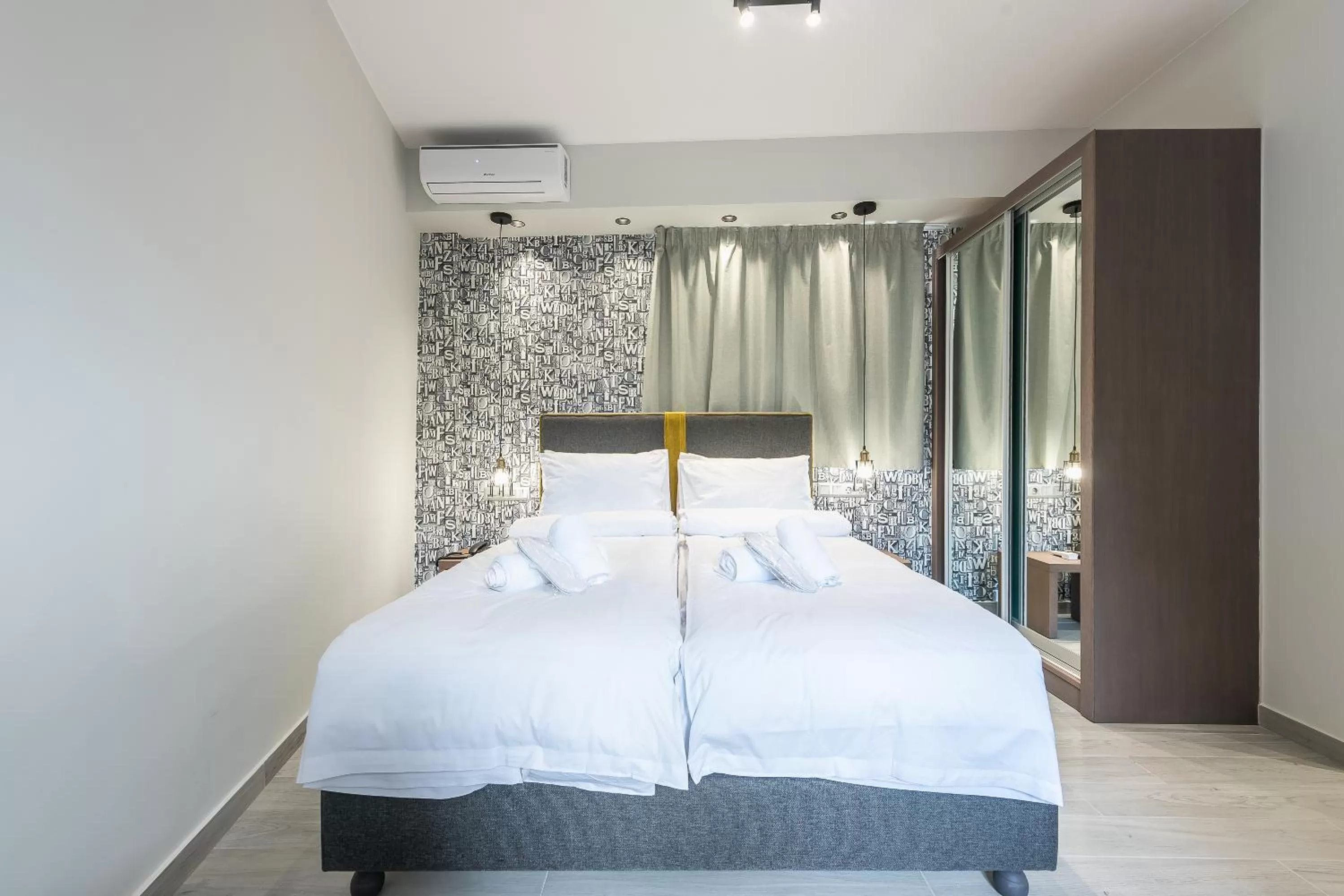 Bedroom, Bed in Athens Lights