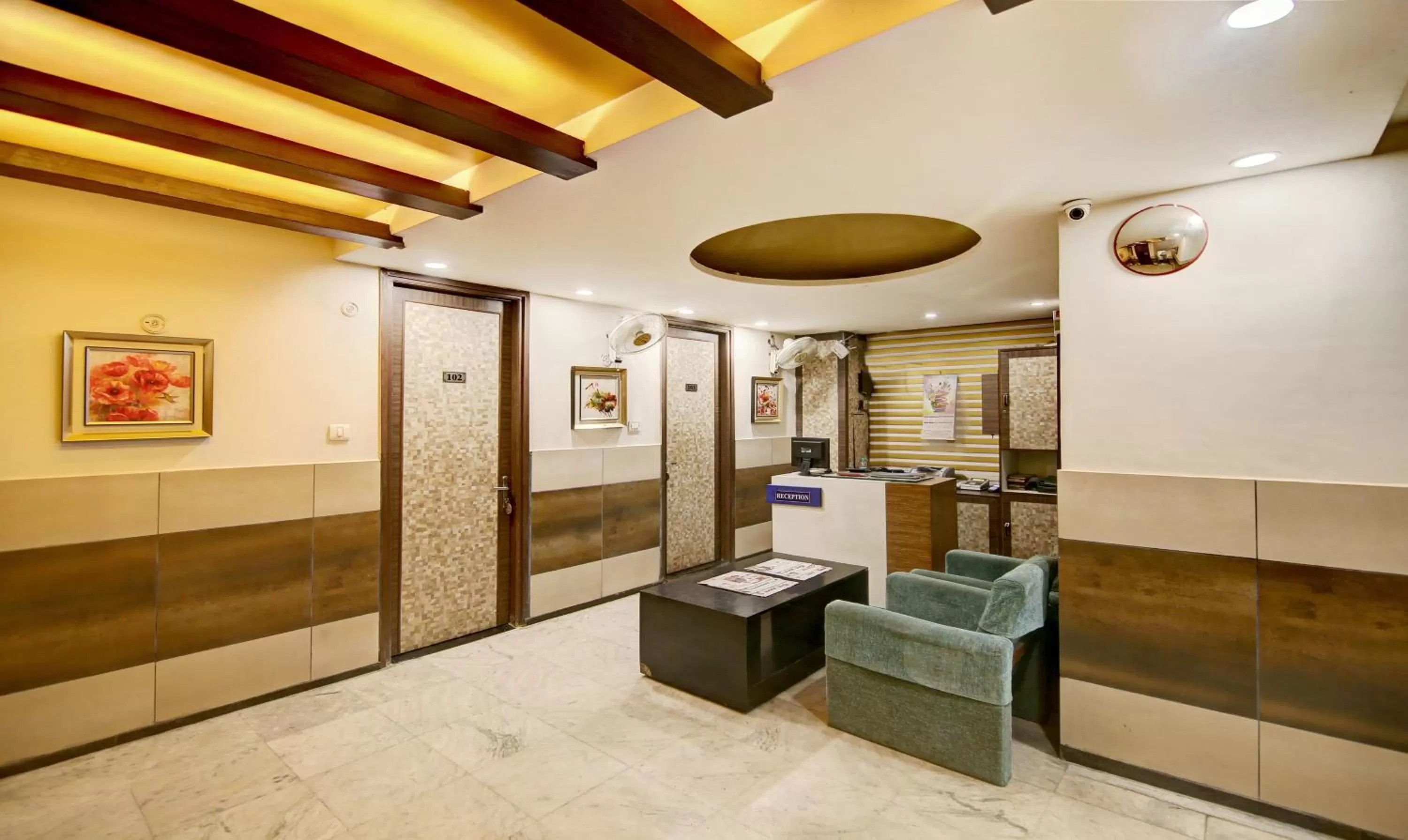 Lobby or reception, Lobby/Reception in Itsy By Treebo - Solitaire