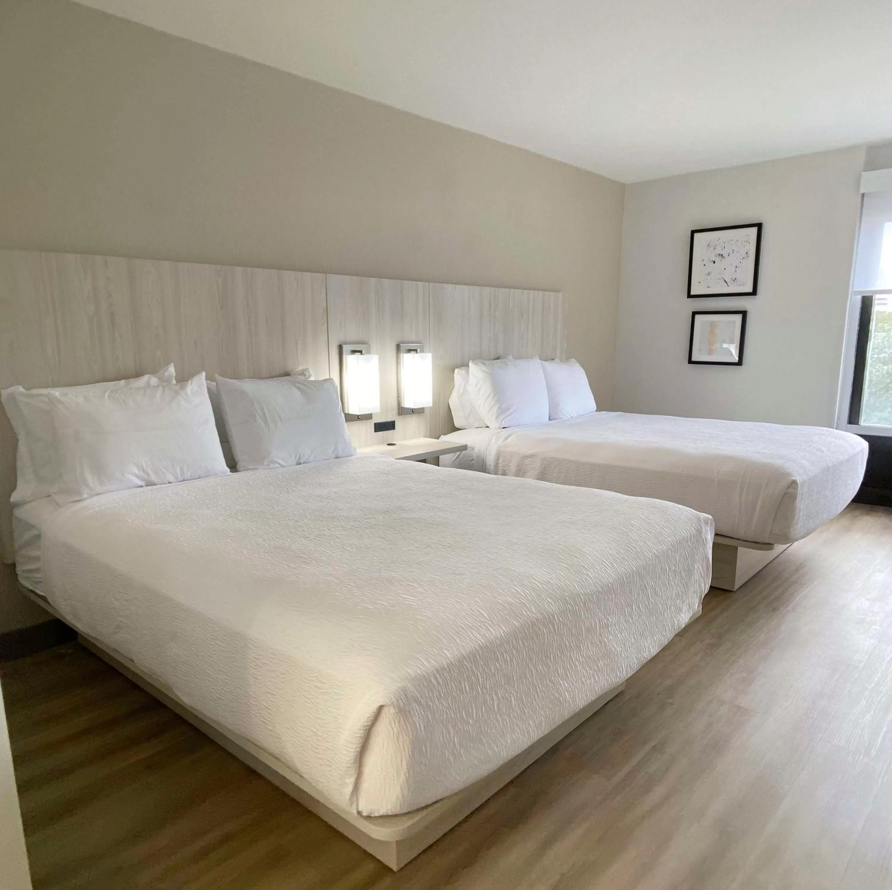 Queen Room with Two Queen Beds and Communication Assitance in Best Western Plus Sugar Land/Stafford