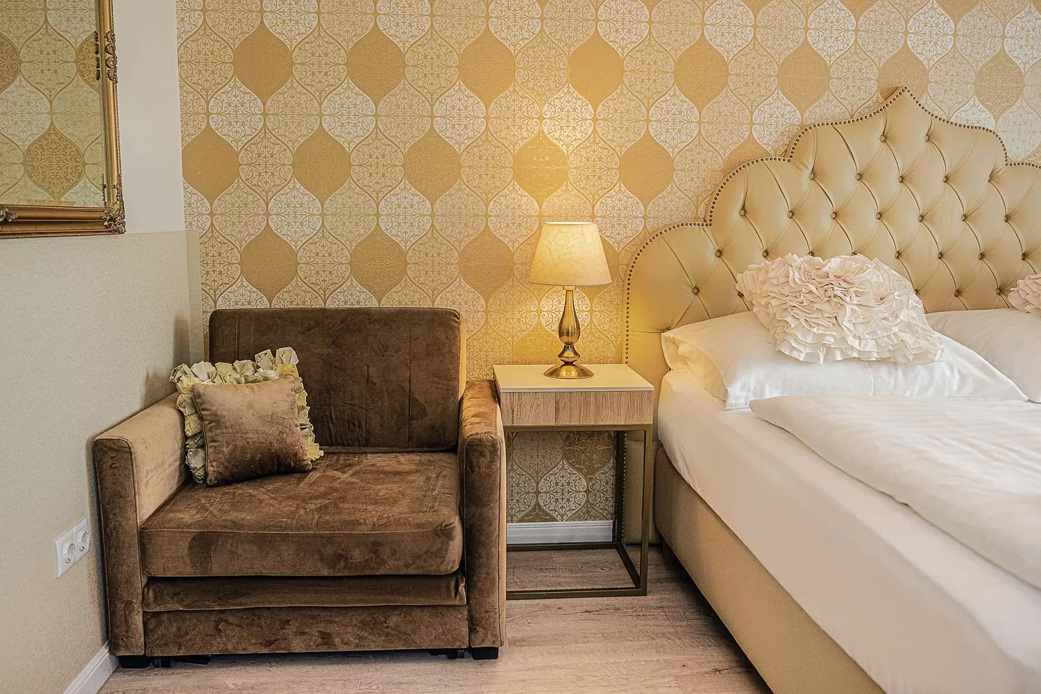 Photo of the whole room, Bed in Casablanca Panzió