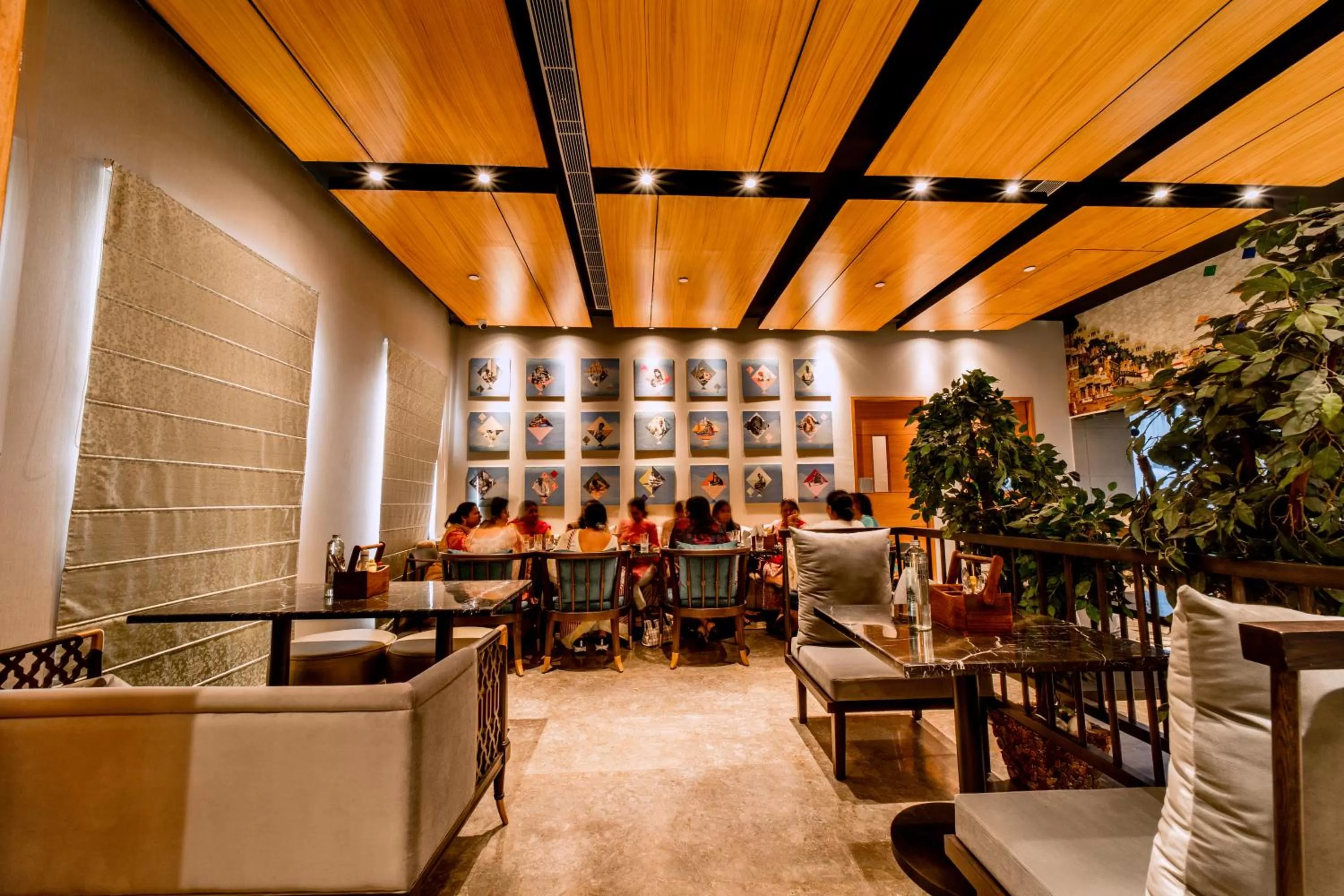 Restaurant/places to eat in Sarovar Portico Jaipur