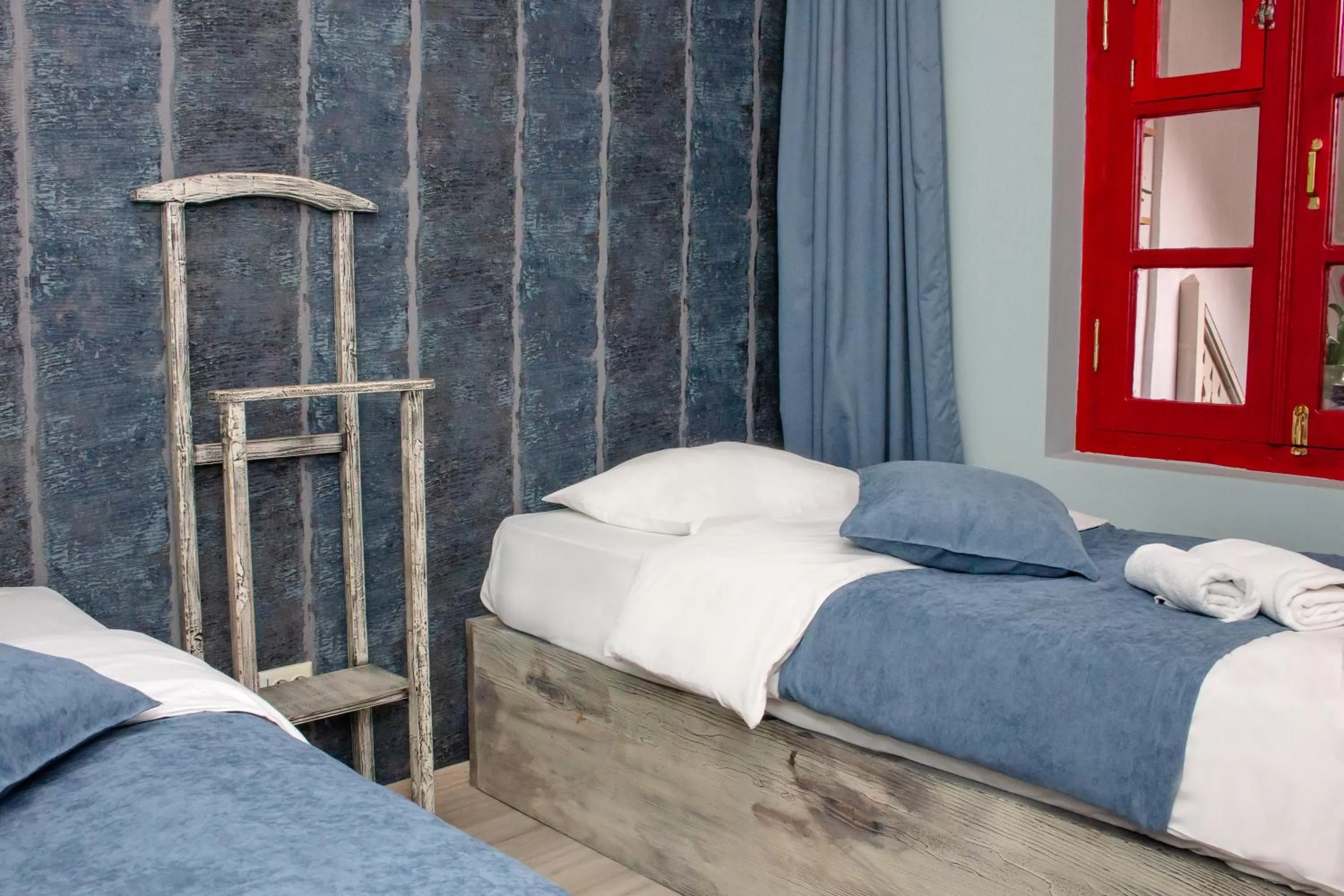 Bedroom in Check Point Hotel