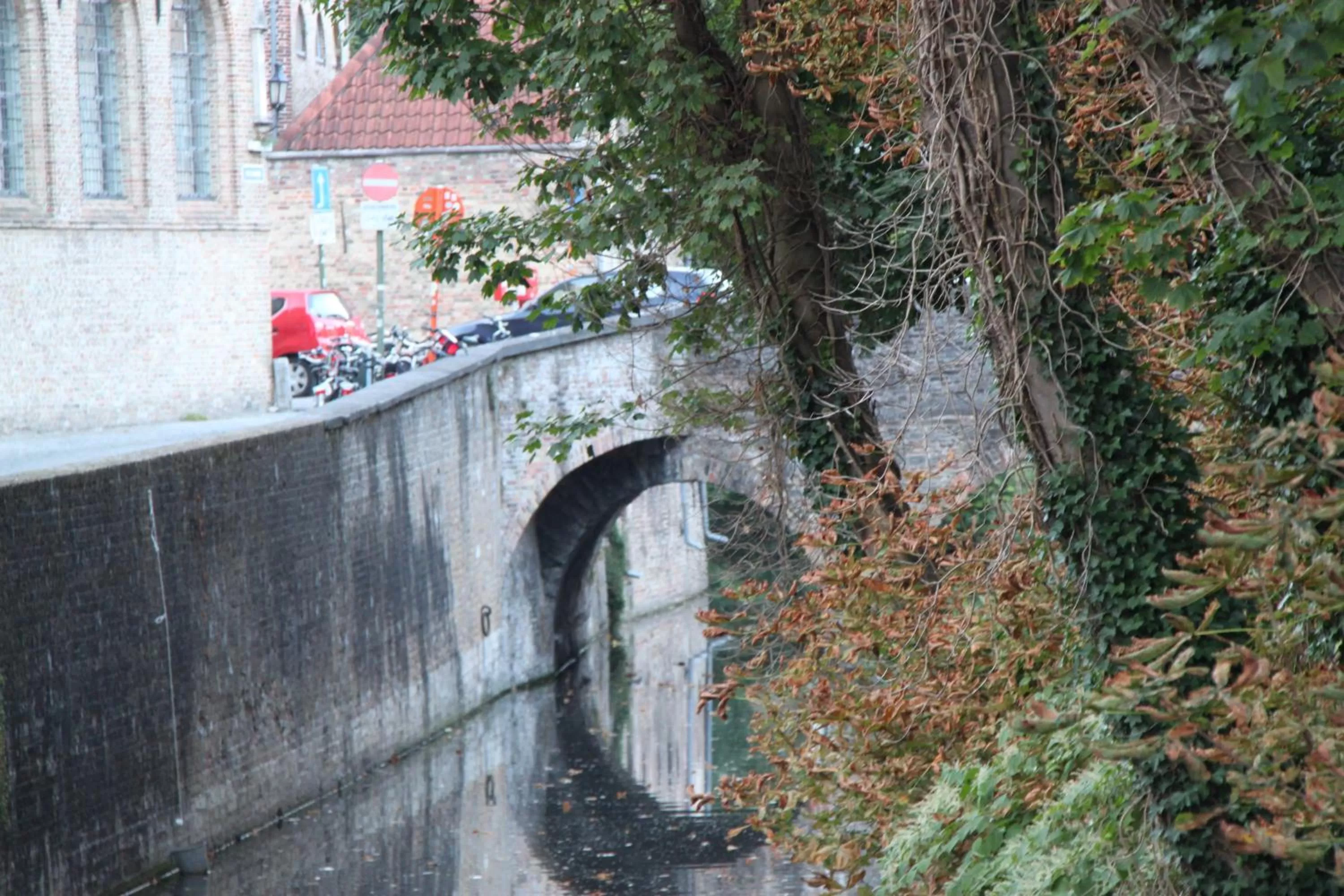 Nearby landmark in Studio Art-hill