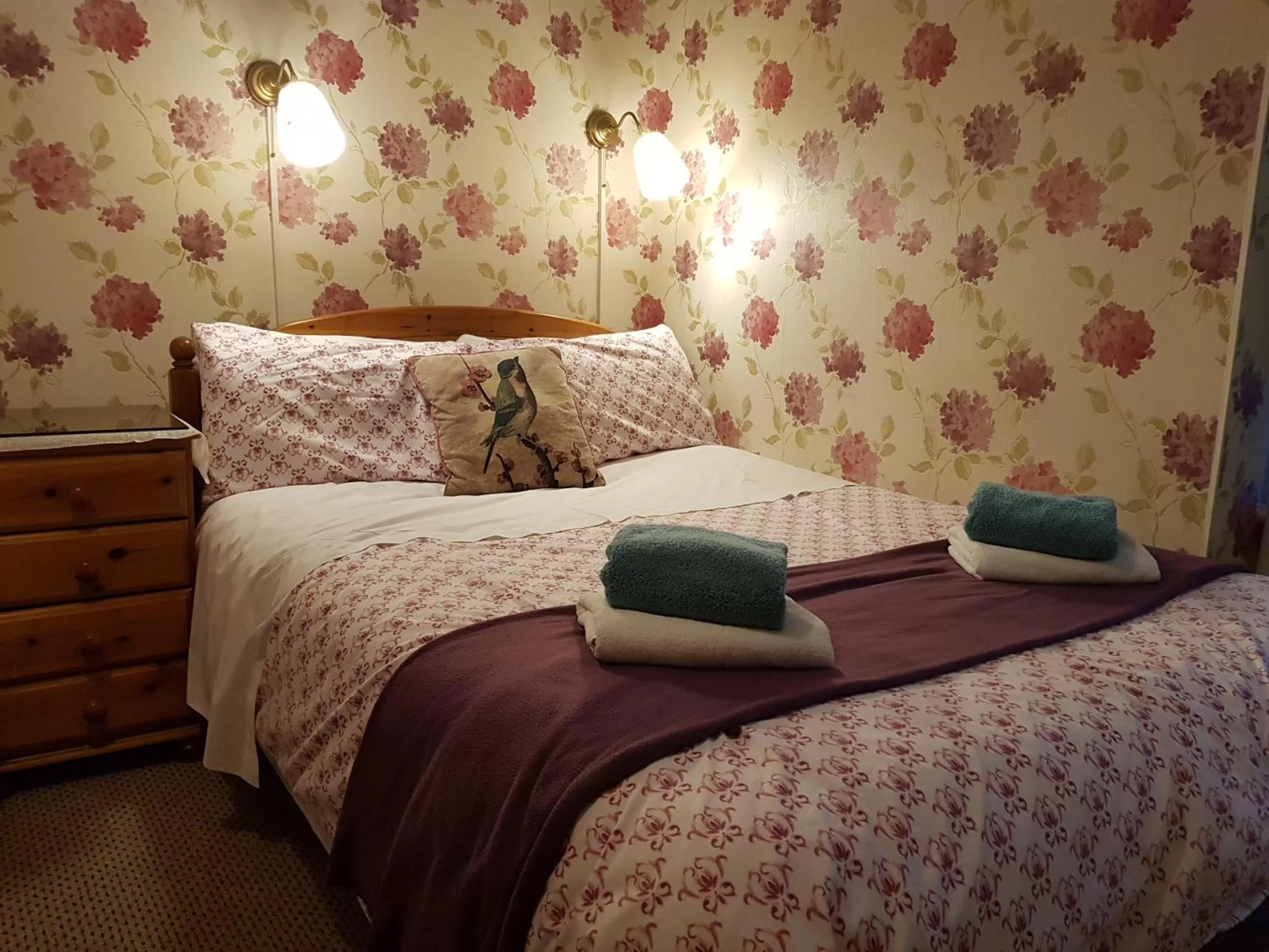 bunk bed, Bed in Adams Guest House