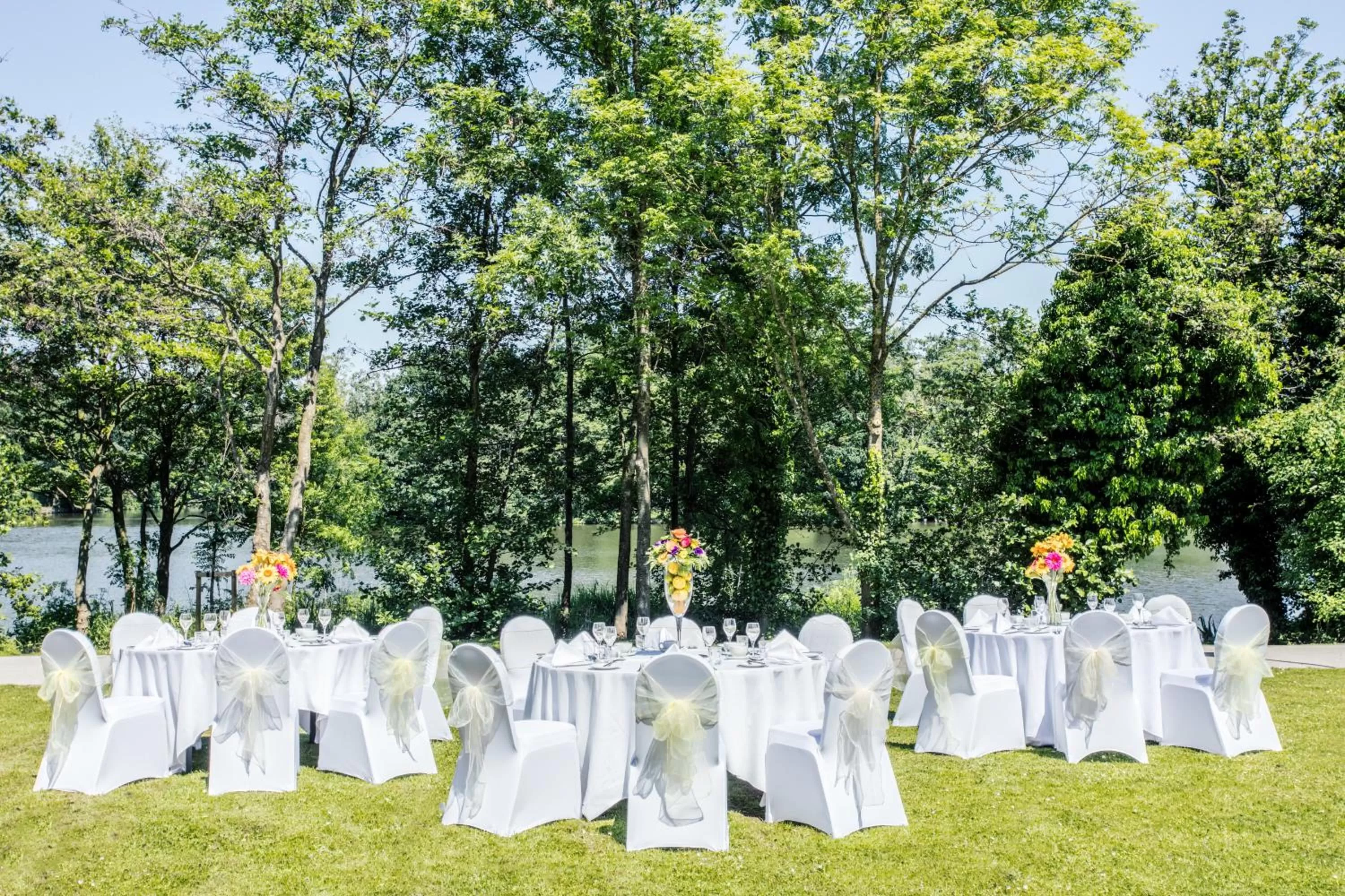 Restaurant/places to eat in Crowne Plaza Birmingham NEC by IHG