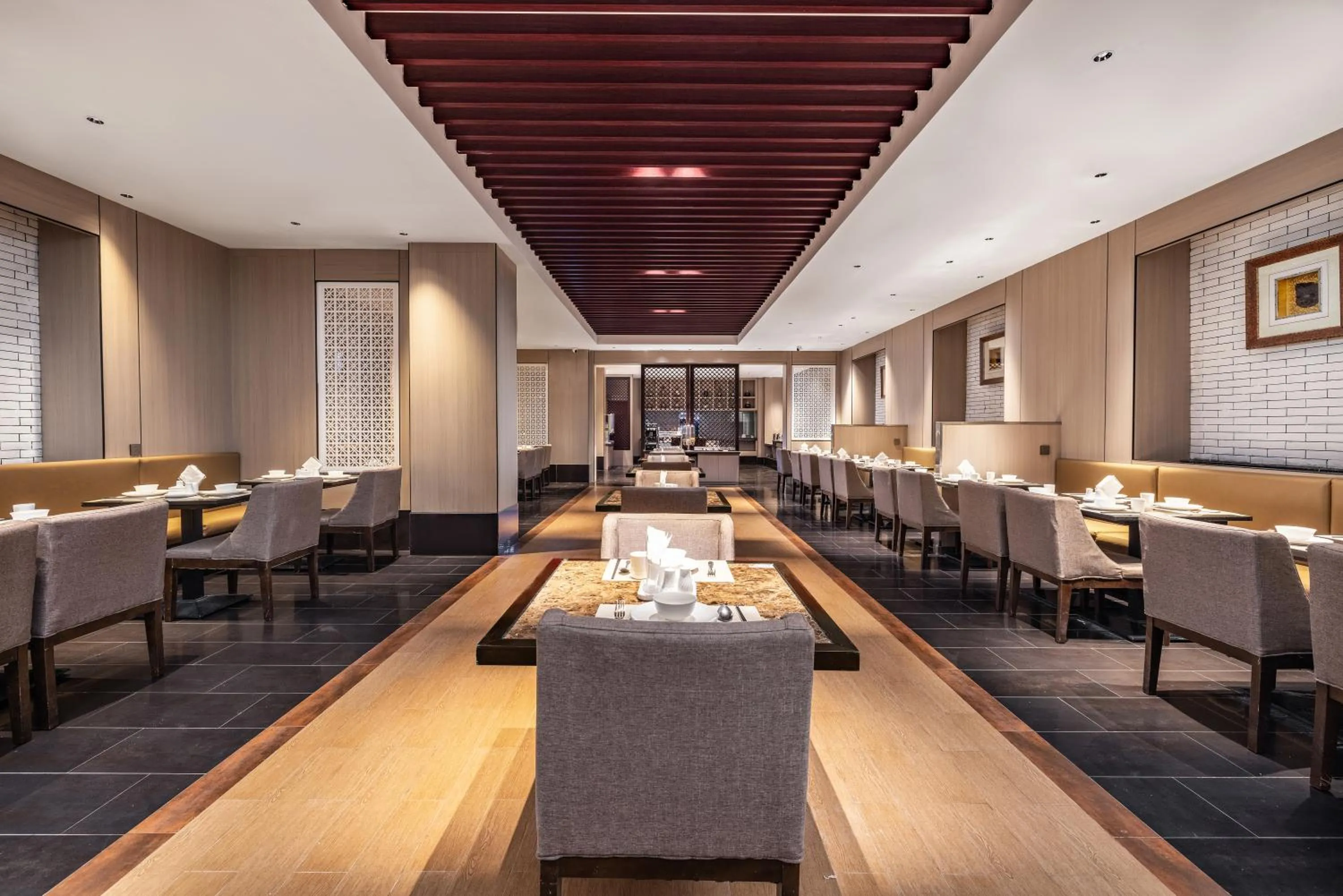 Restaurant/places to eat in Bali Yating Hotel