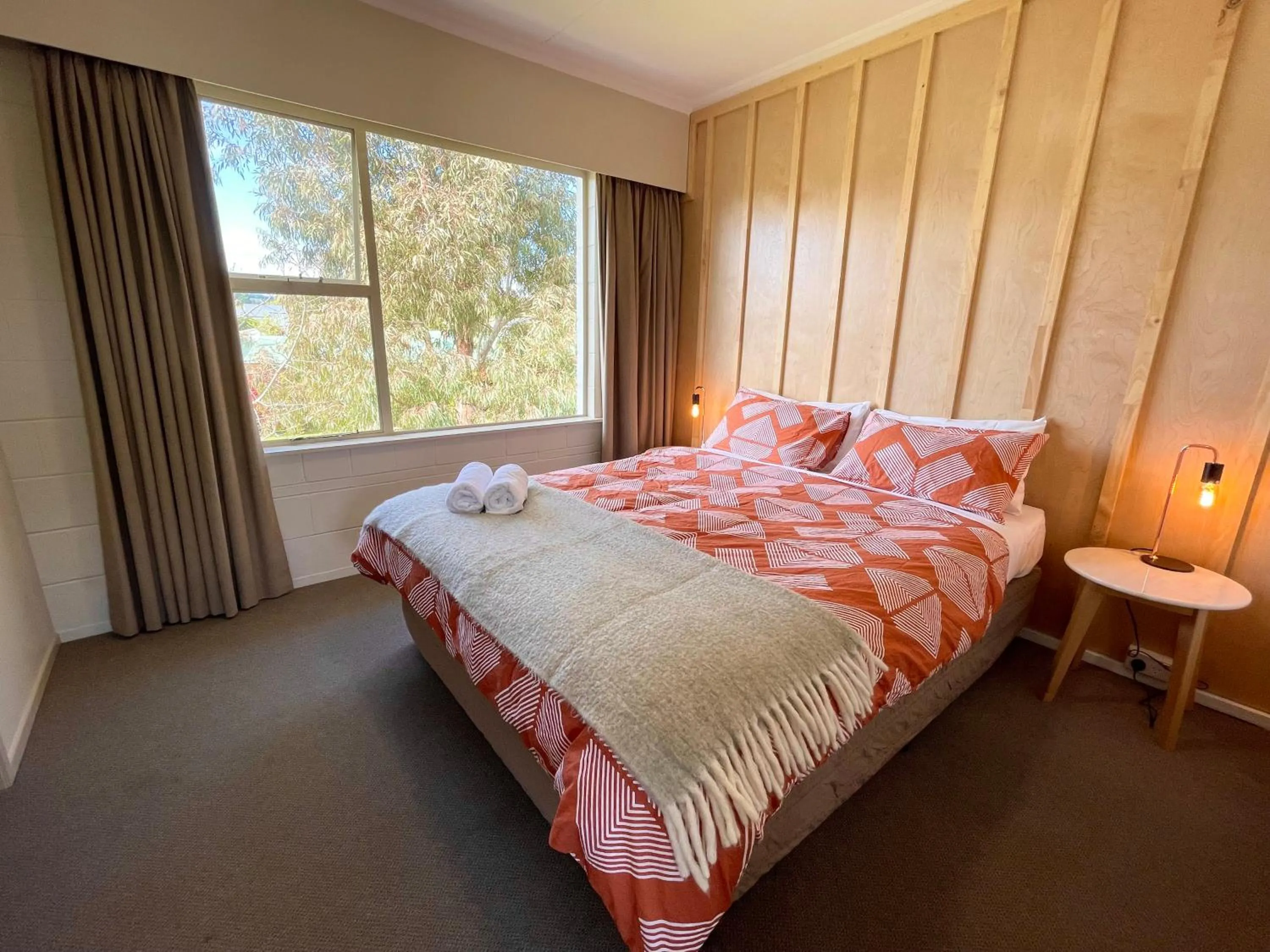 Bed in Te Anau Lakefront Backpackers