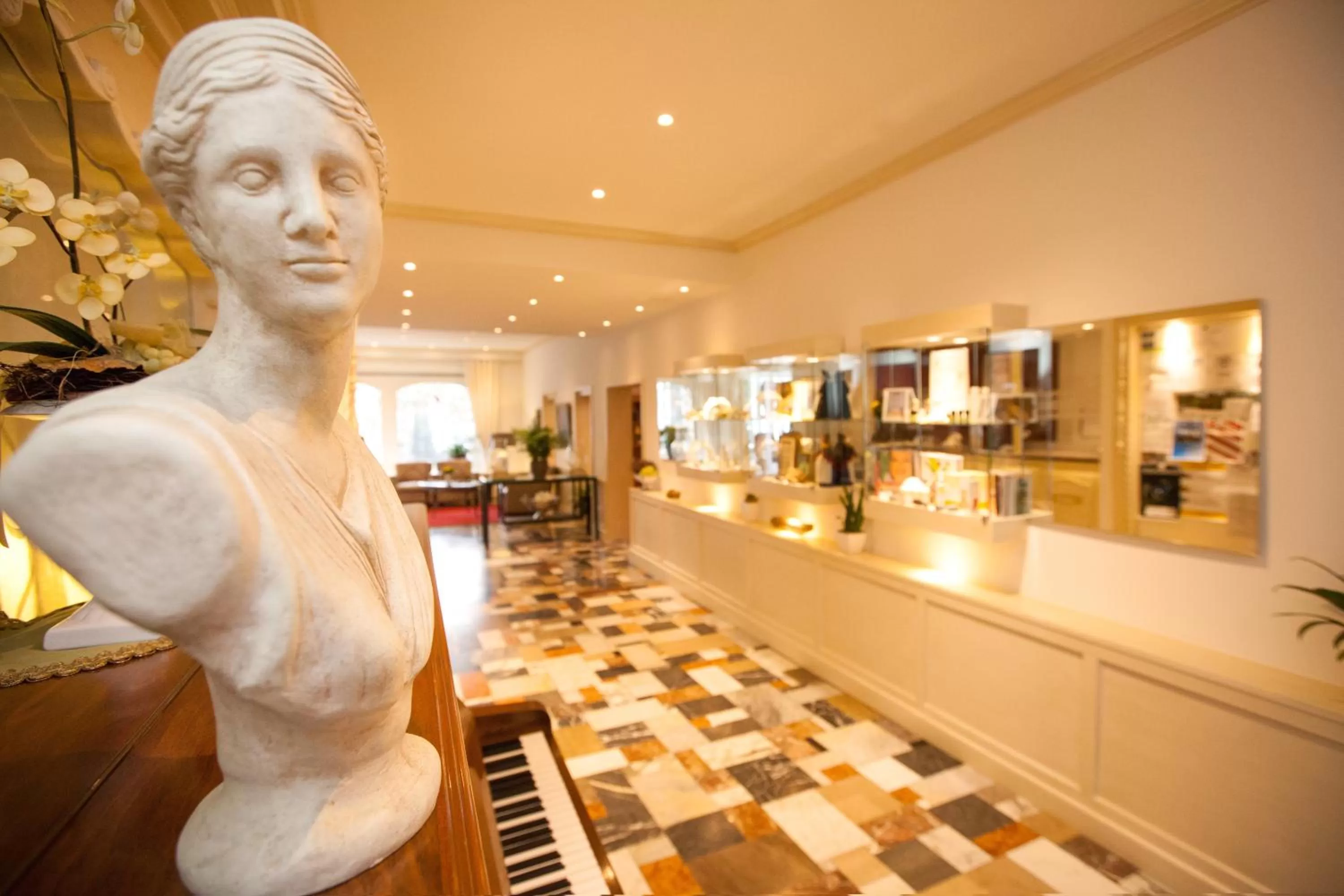 Lobby or reception in Ferienhotel Haus Becker