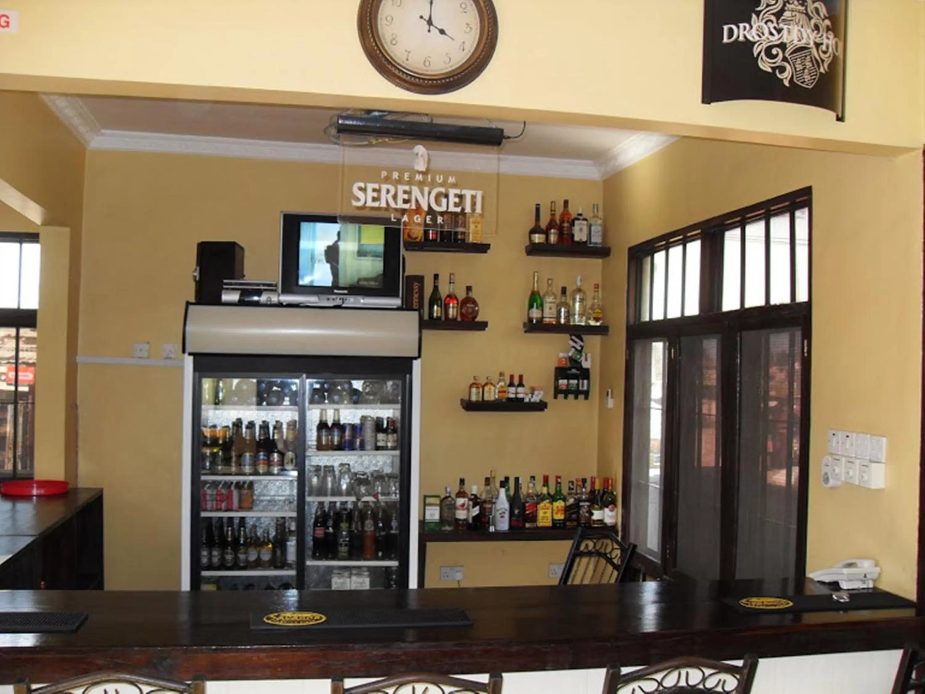 Lounge or bar in Transit Airport B&B