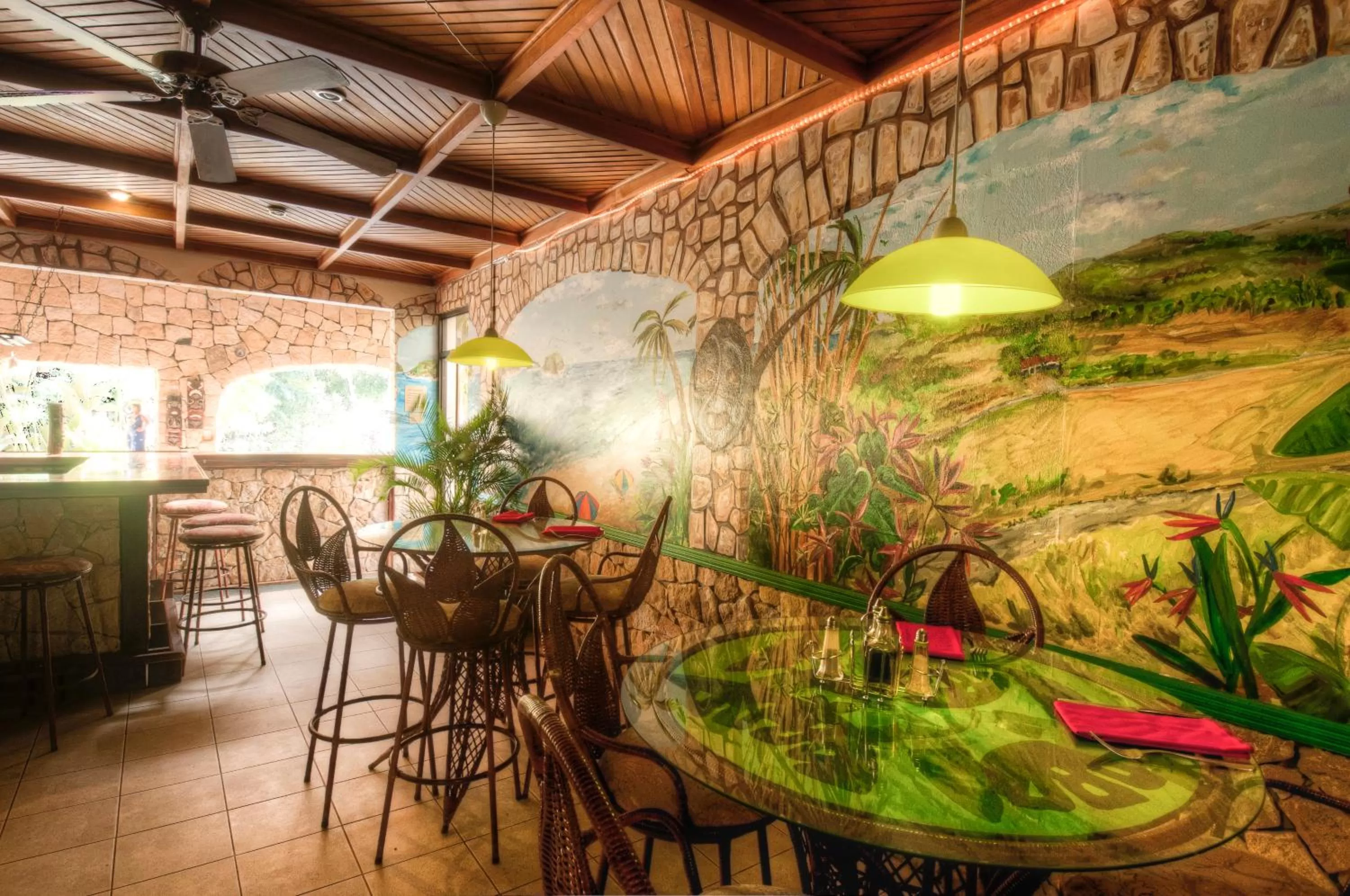 Restaurant/places to eat in Adventure Inn