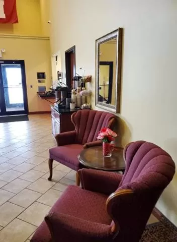 Lobby or reception in The Edgewood Hotel and Suites
