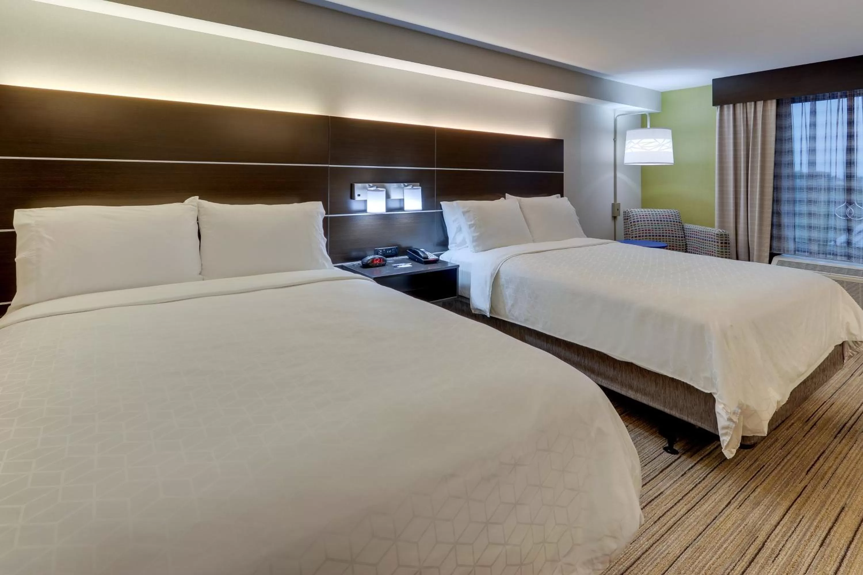 Photo of the whole room, Bed in Holiday Inn Express & Suites Troy by IHG