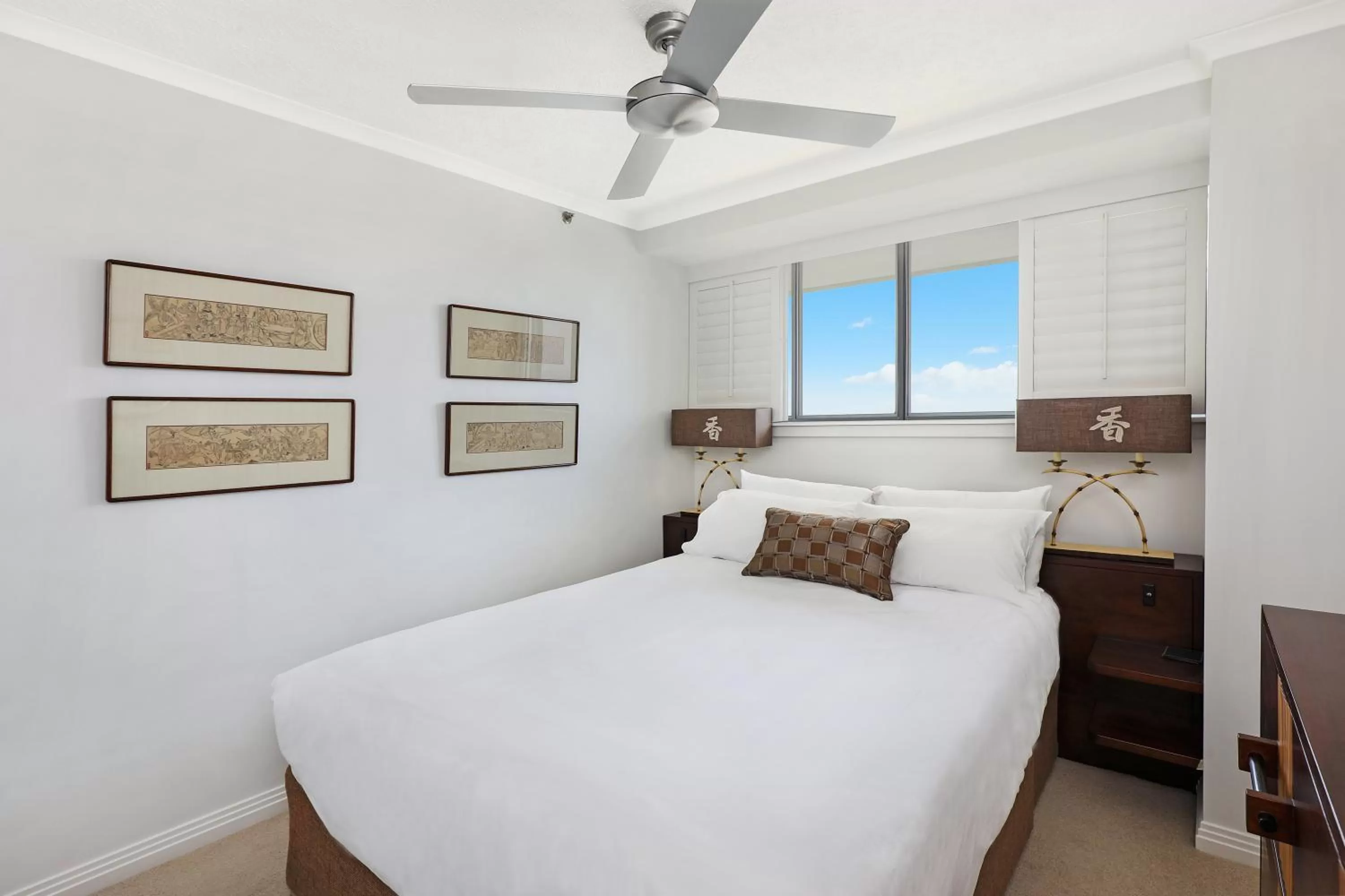 Bed in ULTIQA Points North