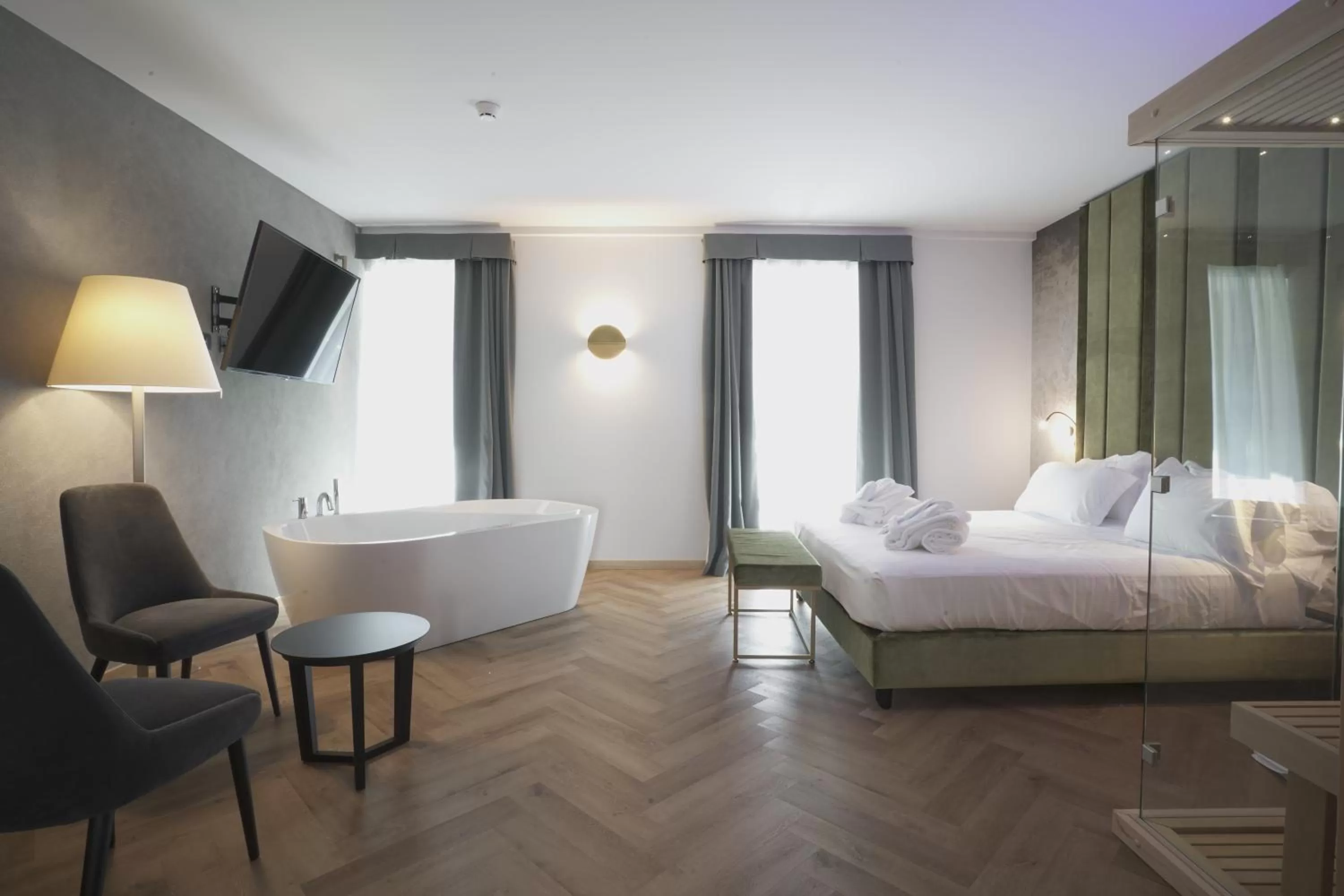 Photo of the whole room, Bed in Palazzo Santo Spirito